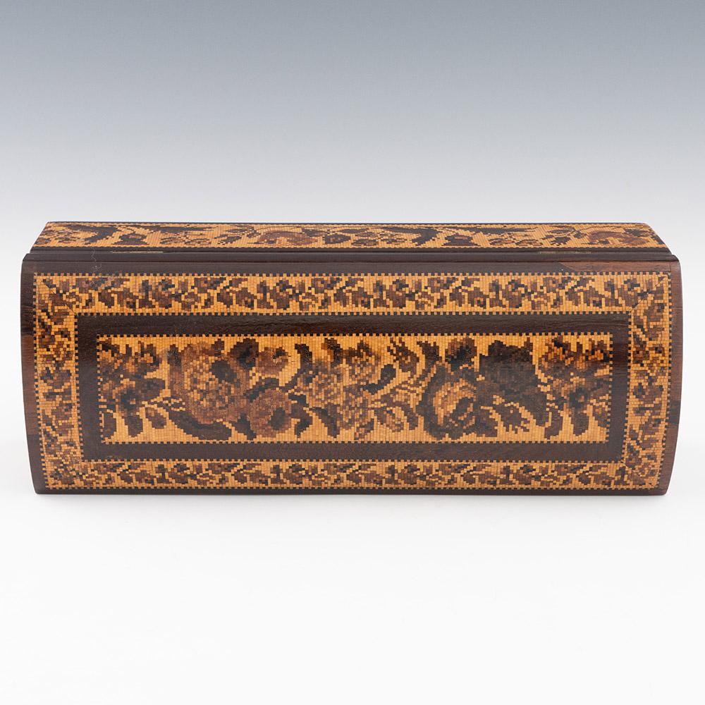 Guantera de Tunbridge Ware con mosaico floral c1870 Madera en venta