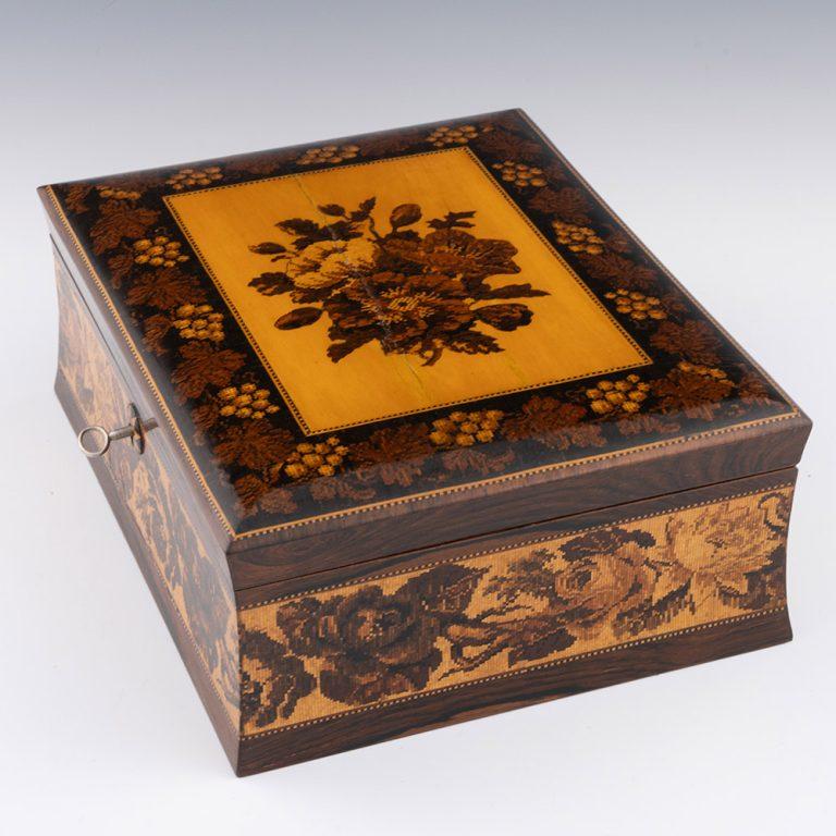 Costurero Tunbridge Ware de Henry Hollamby c1875 en Bueno estado para la venta en Tunbridge Wells, GB