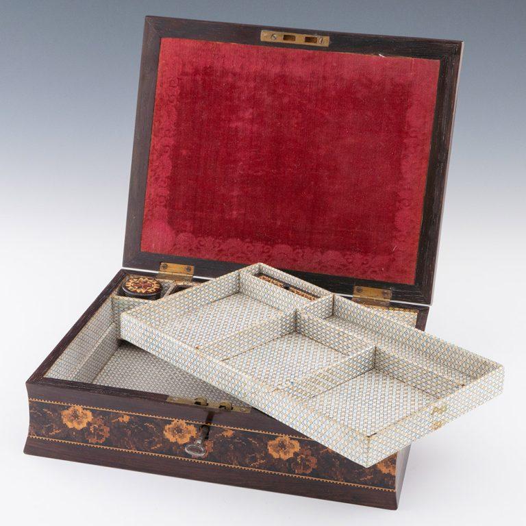 Tunbridge Ware Schreibwarenbox mit Schreibschräge um 1860 (Holz) im Angebot