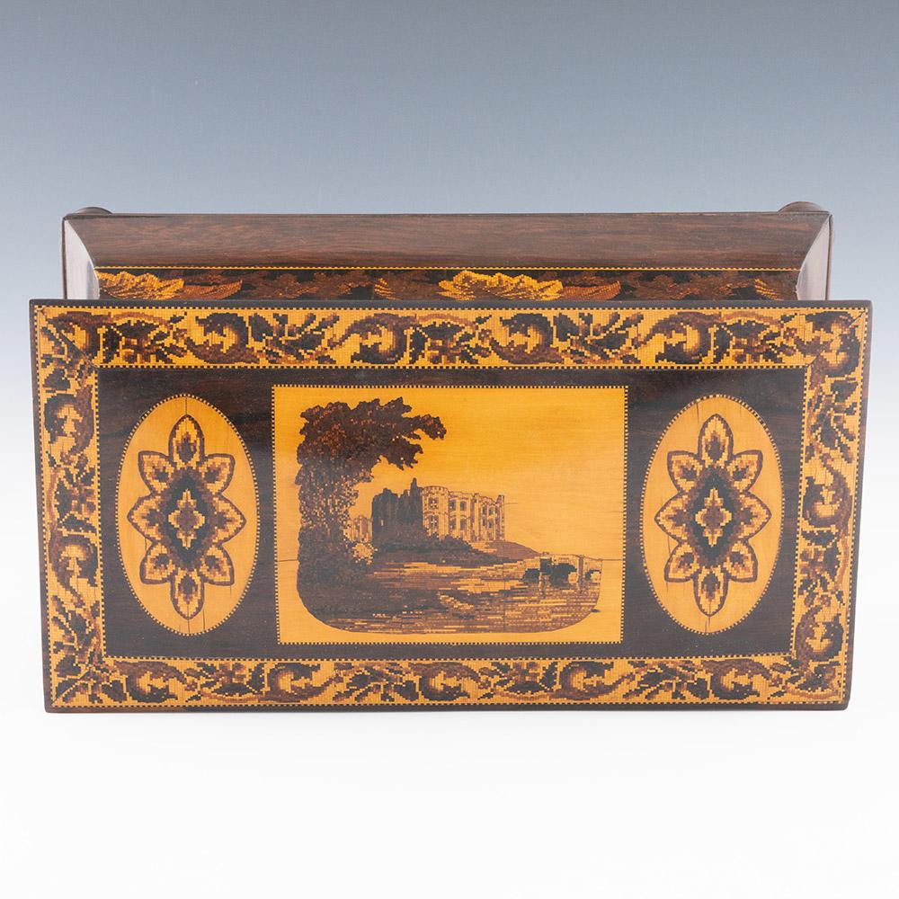 Tunbridge Ware Tea Caddy Immagine del castello di Carew del 1860 circa In condizioni buone in vendita a Tunbridge Wells, GB