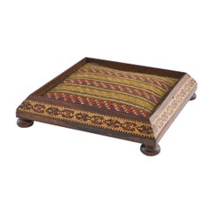 Supporto per teiera Tunbridge Ware, 1870 ca.