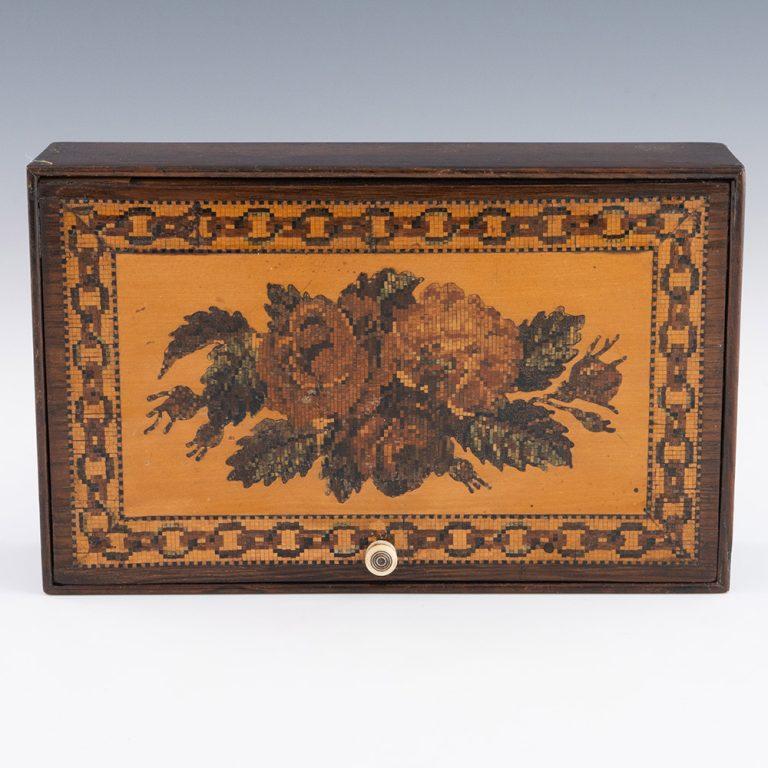 Scatola da lavoro di Tunbridge Ware di Edmund Nye del 1860 ca. in vendita 2