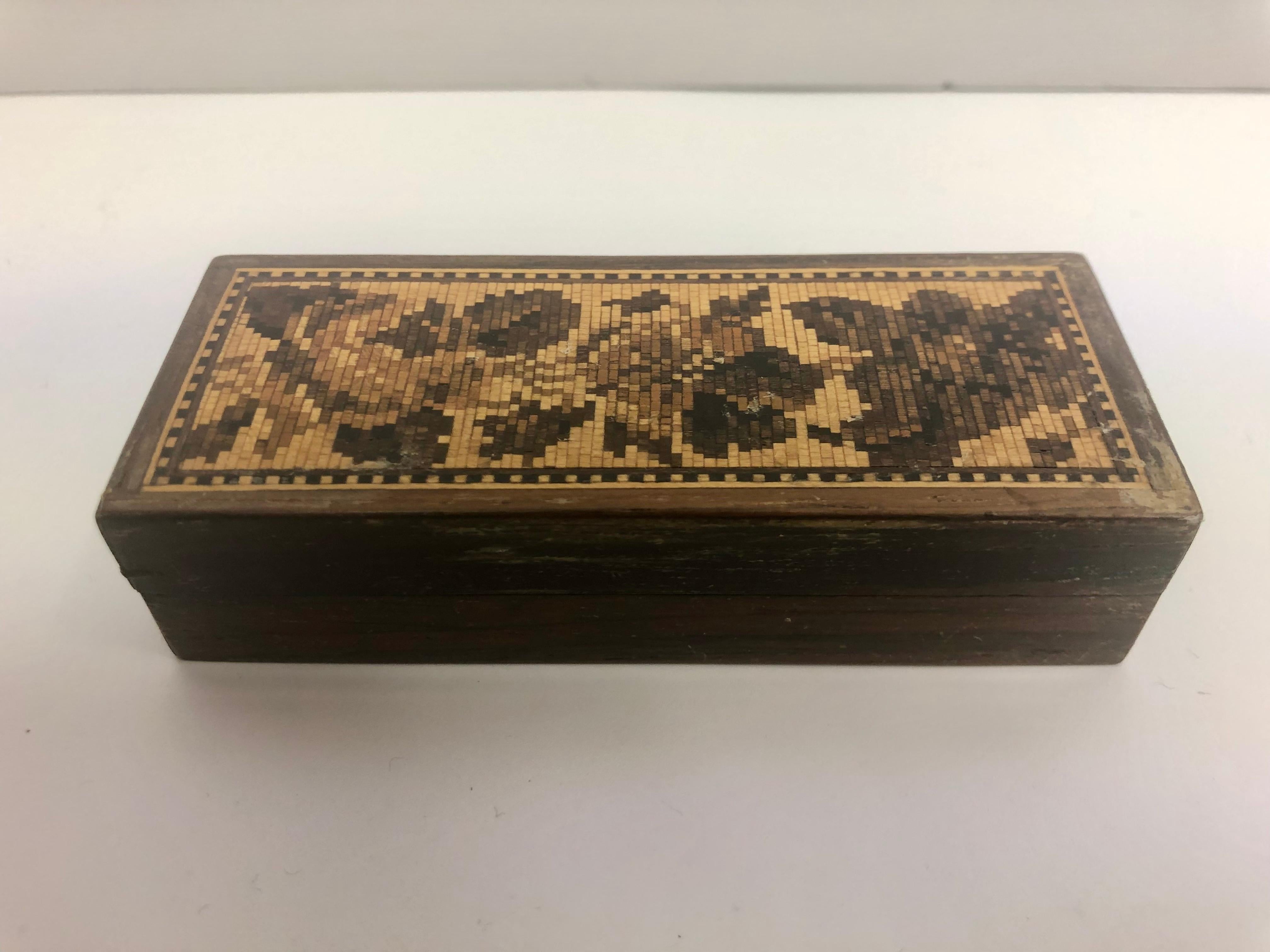 Tunbridge Holzkoffer mit Schachtel, England, 1870er Jahre im Angebot 2