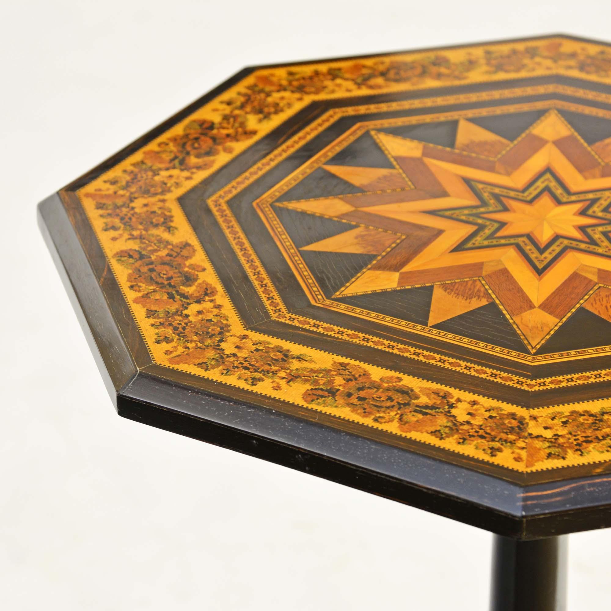 Buis Table tripode en parqueterie de coromandel octogonale Tunbridgeware de Thomas Barton en vente