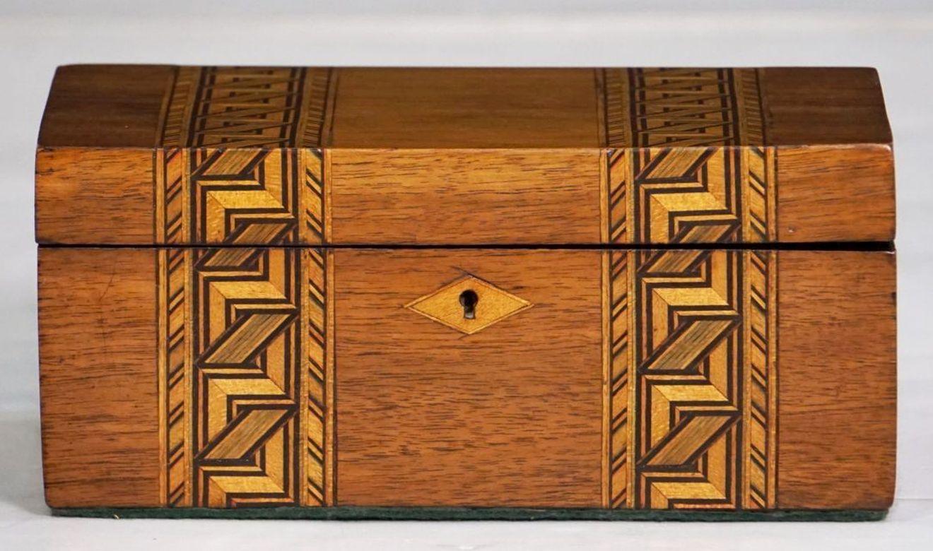 Incrusté Boîte rectangulaire Tunbridgeware en bois incrusté d'Angleterre en vente
