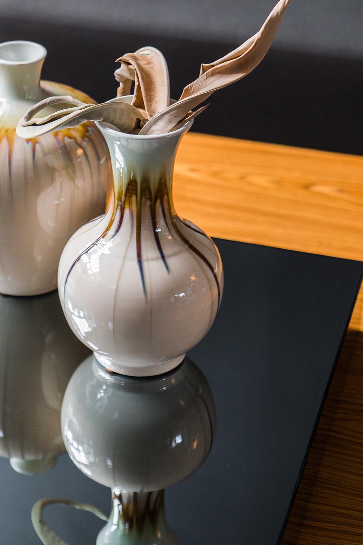 Modern Tunc Coffee Table in Mirror & Wood For Sale