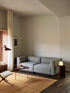 Table d'appoint Tung JA3, rouge bourgogne, de John Astbury pour &Tradition