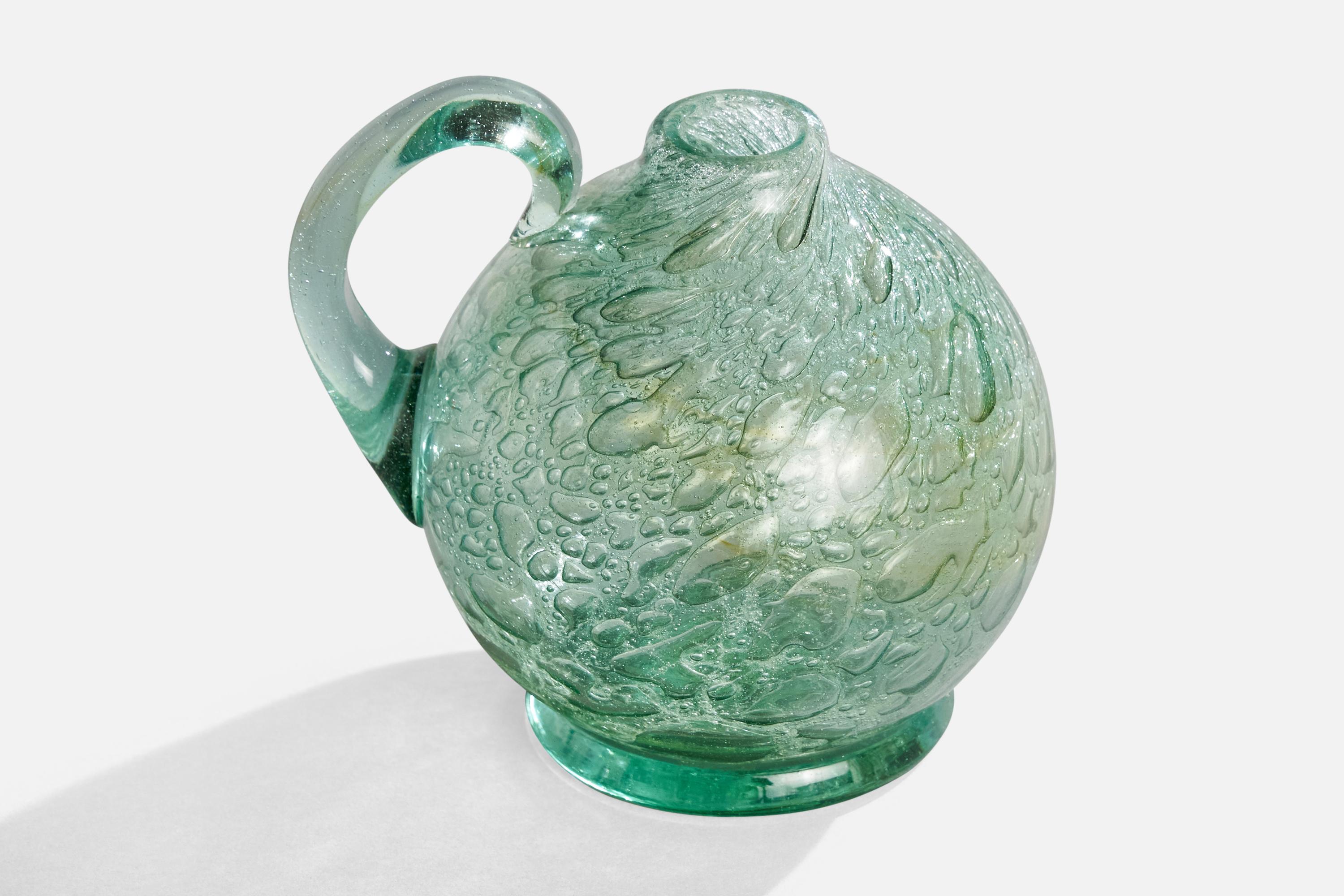 Vaso in vetro soffiato disegnato da Ture Berglund e prodotto da Skansens Glasbruk, Svezia, anni '40.

Dimensioni: 4,75