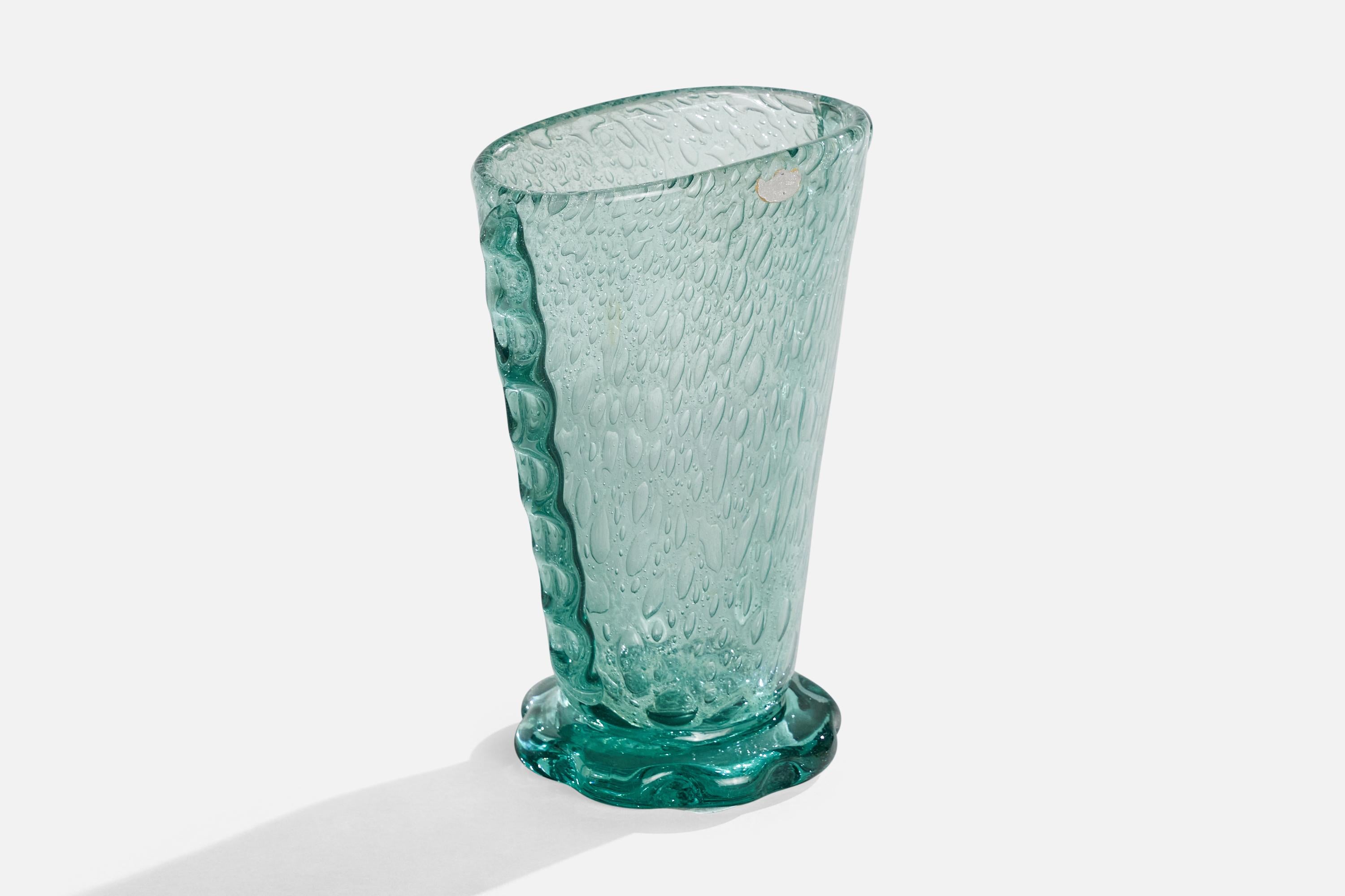 Vaso in vetro soffiato disegnato da Ture Berglund e prodotto da Skansens Glasbruk, Svezia, anni '40.

Dimensioni: 9,15