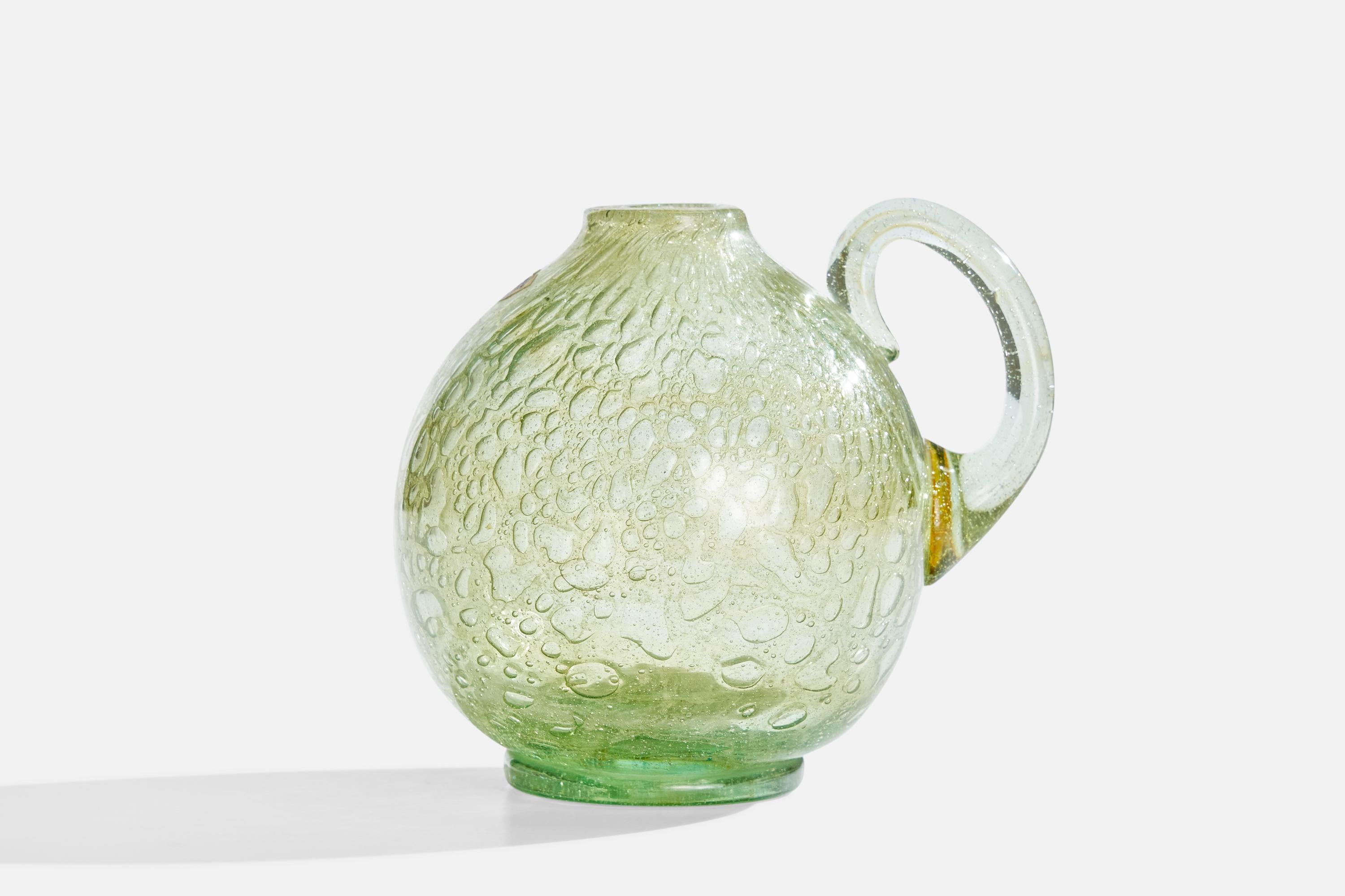 Ture Berglund, Vase, Glass, Sweden, 1940s In Good Condition For Sale In High Point, NC
