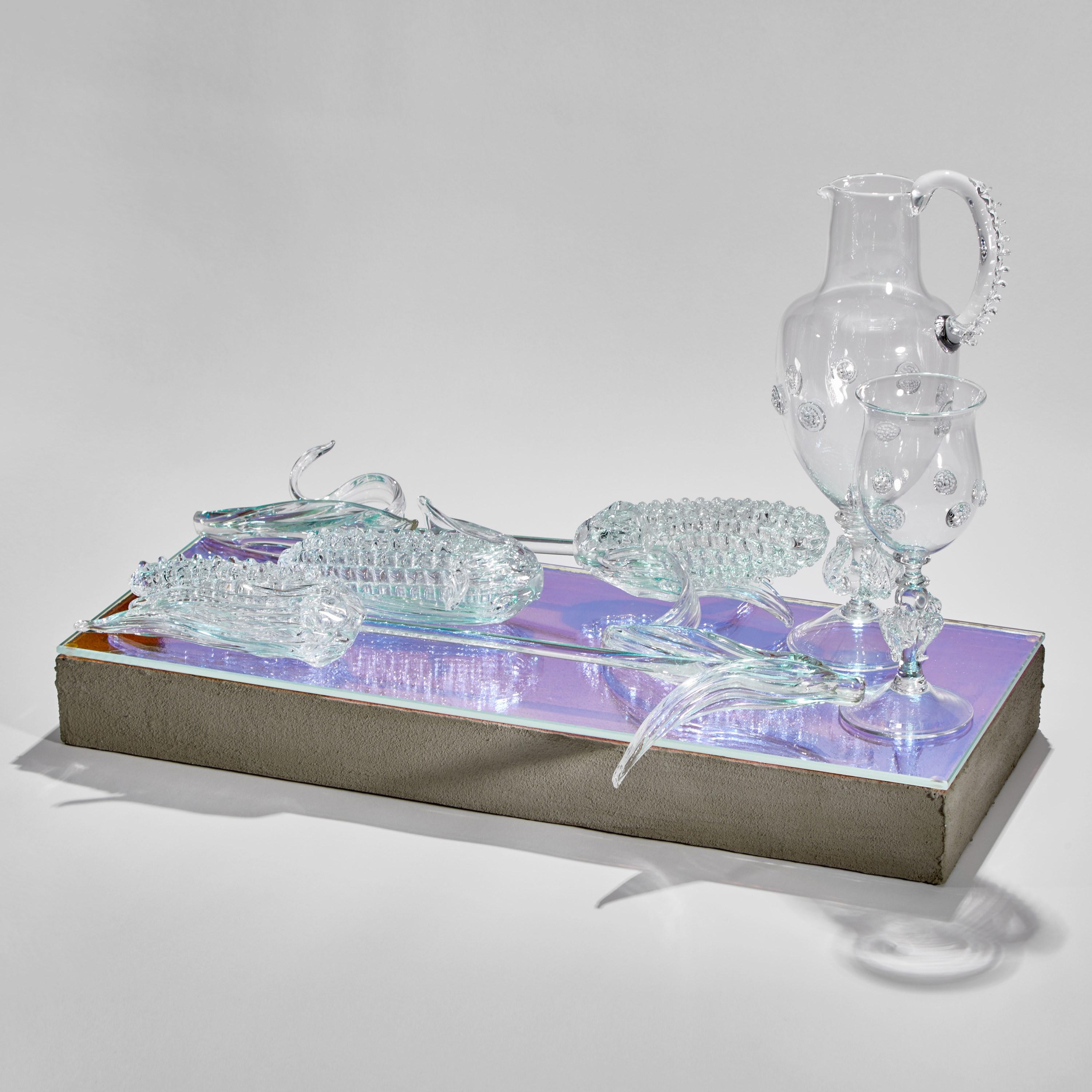 Turf – Ernte, ein Glasstillleben-Installation, Kunstwerk von Elliot Walker (Organische Moderne) im Angebot