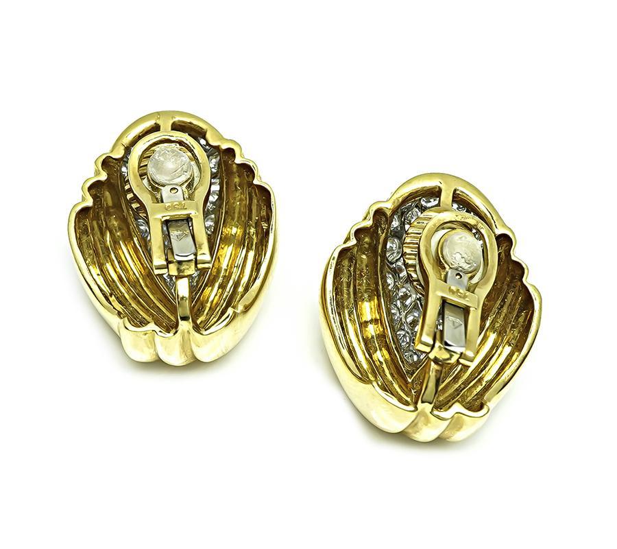 Orecchini in oro con diamanti Turi 3.00ct In condizioni buone in vendita a New York, NY