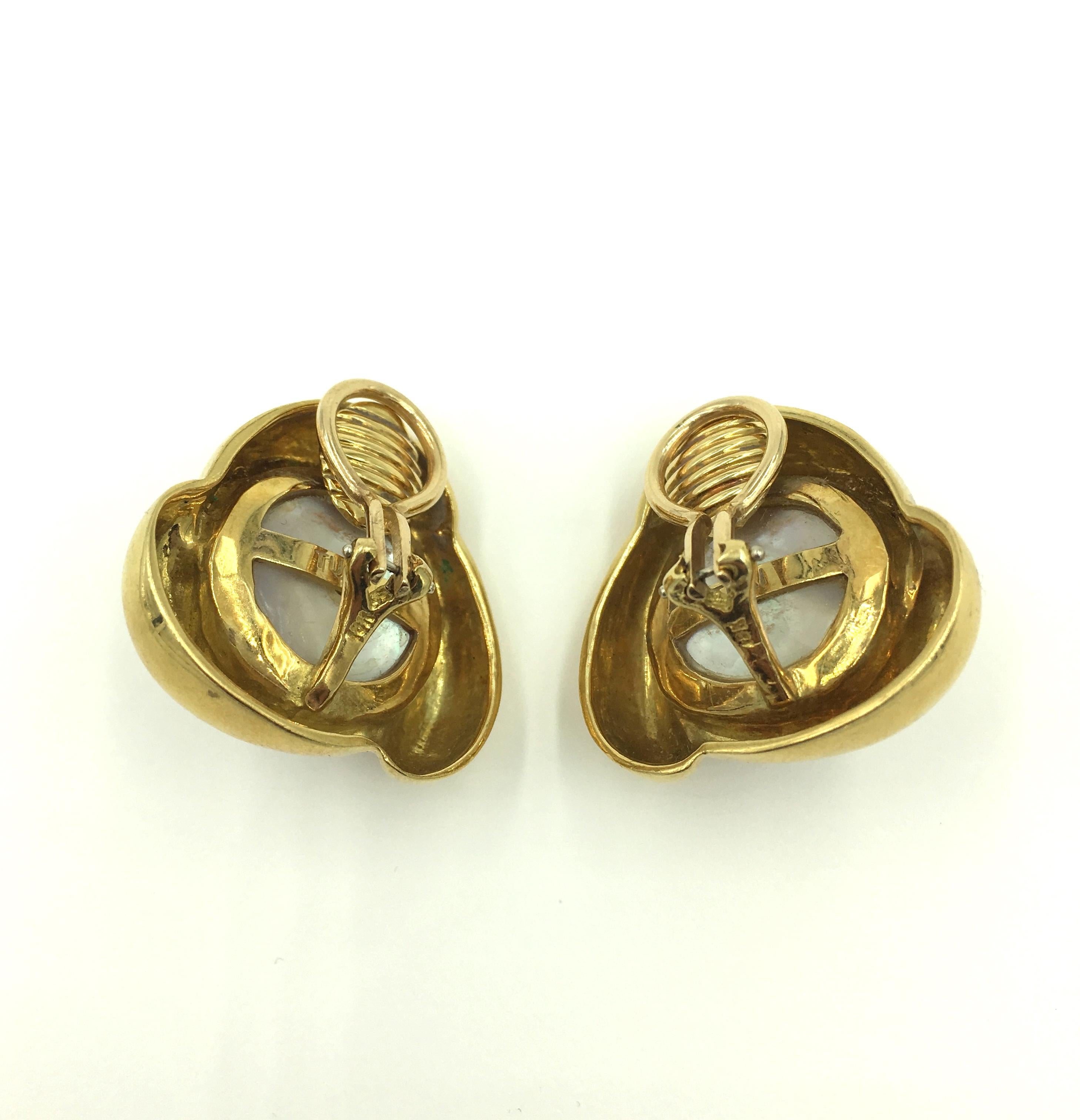 Turi Mabe Pearl and Gold Earrings In Excellent Condition In New York, NY