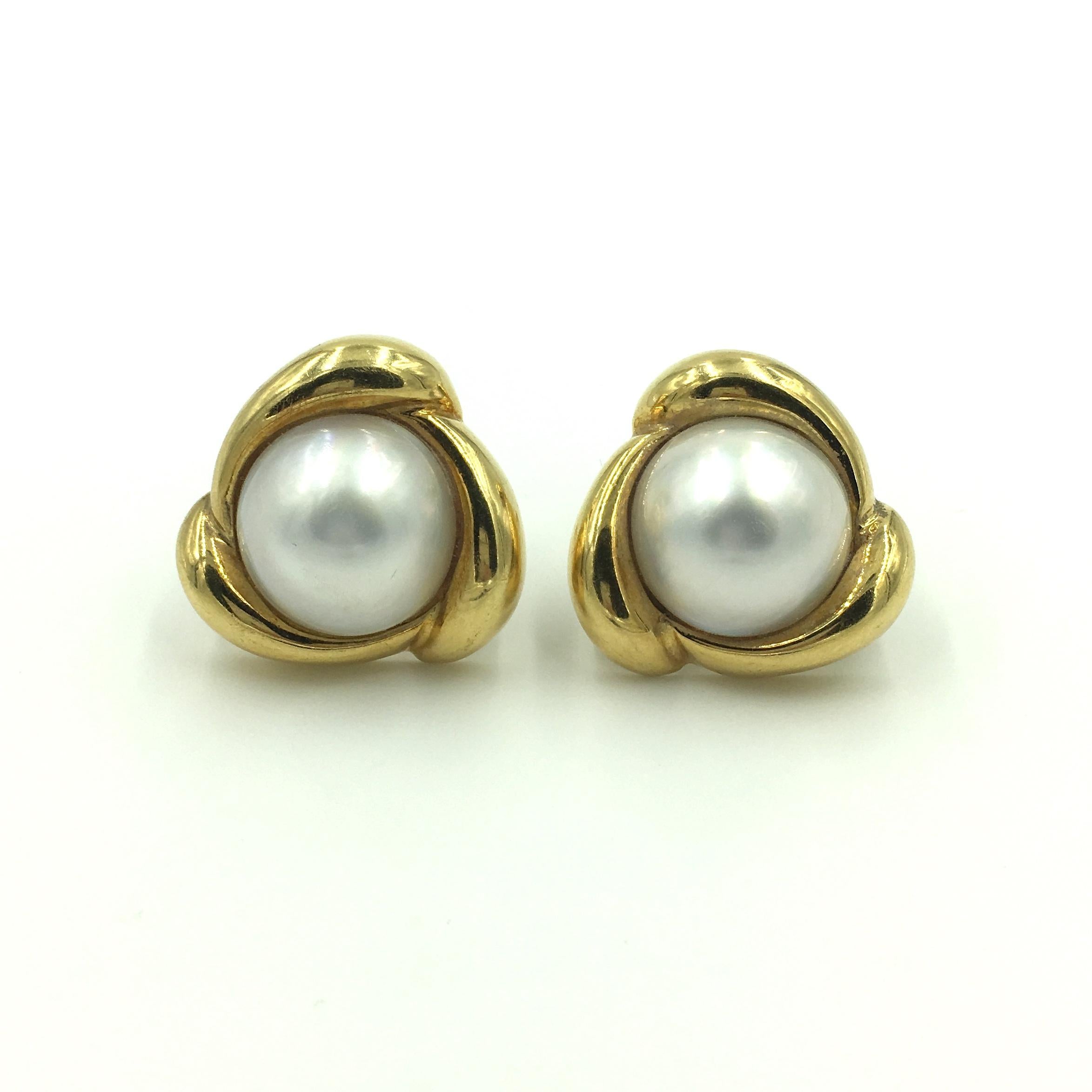 Women's or Men's Turi Mabe Pearl and Gold Earrings