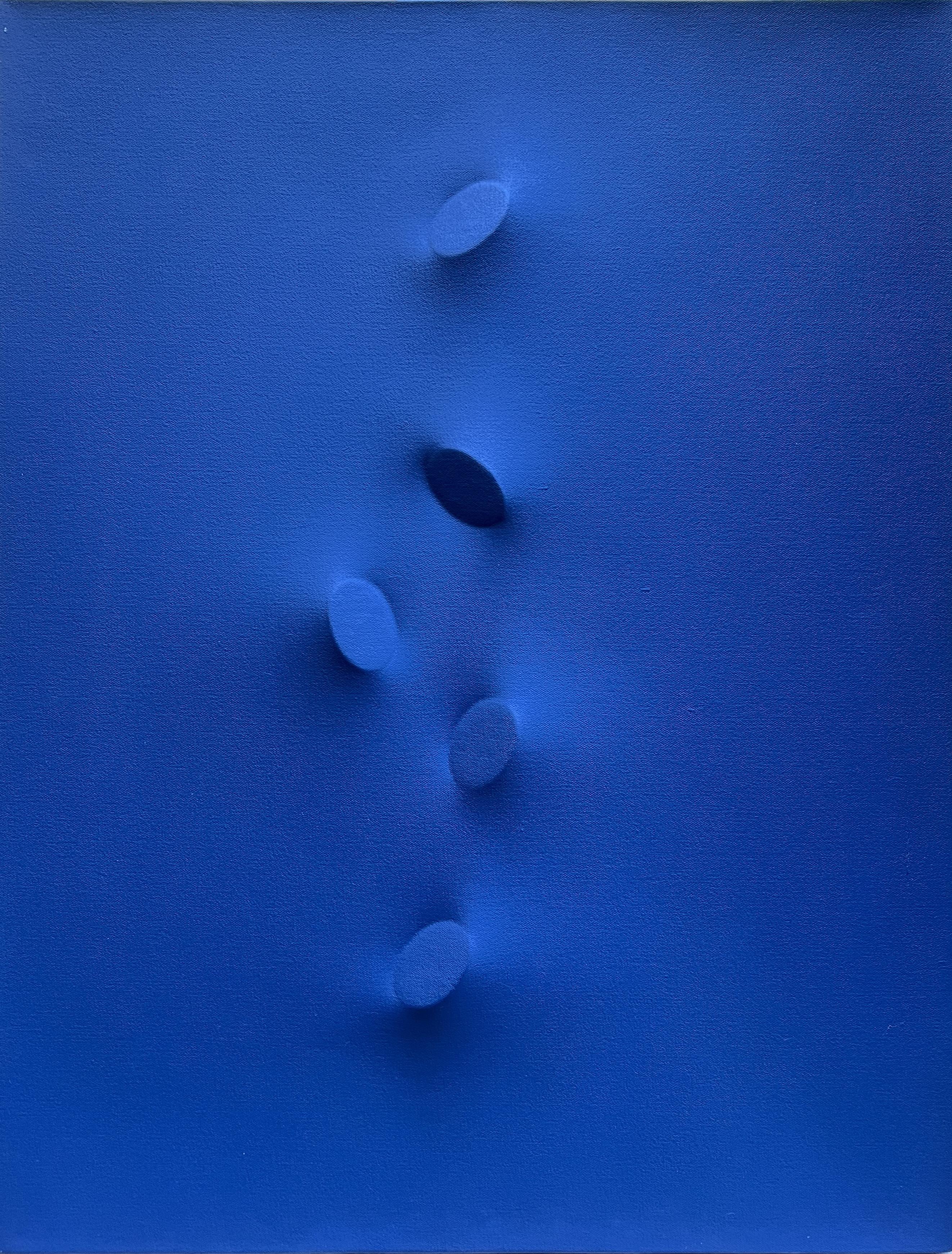 Turi Simeti Abstract Painting - 5 blue ovals