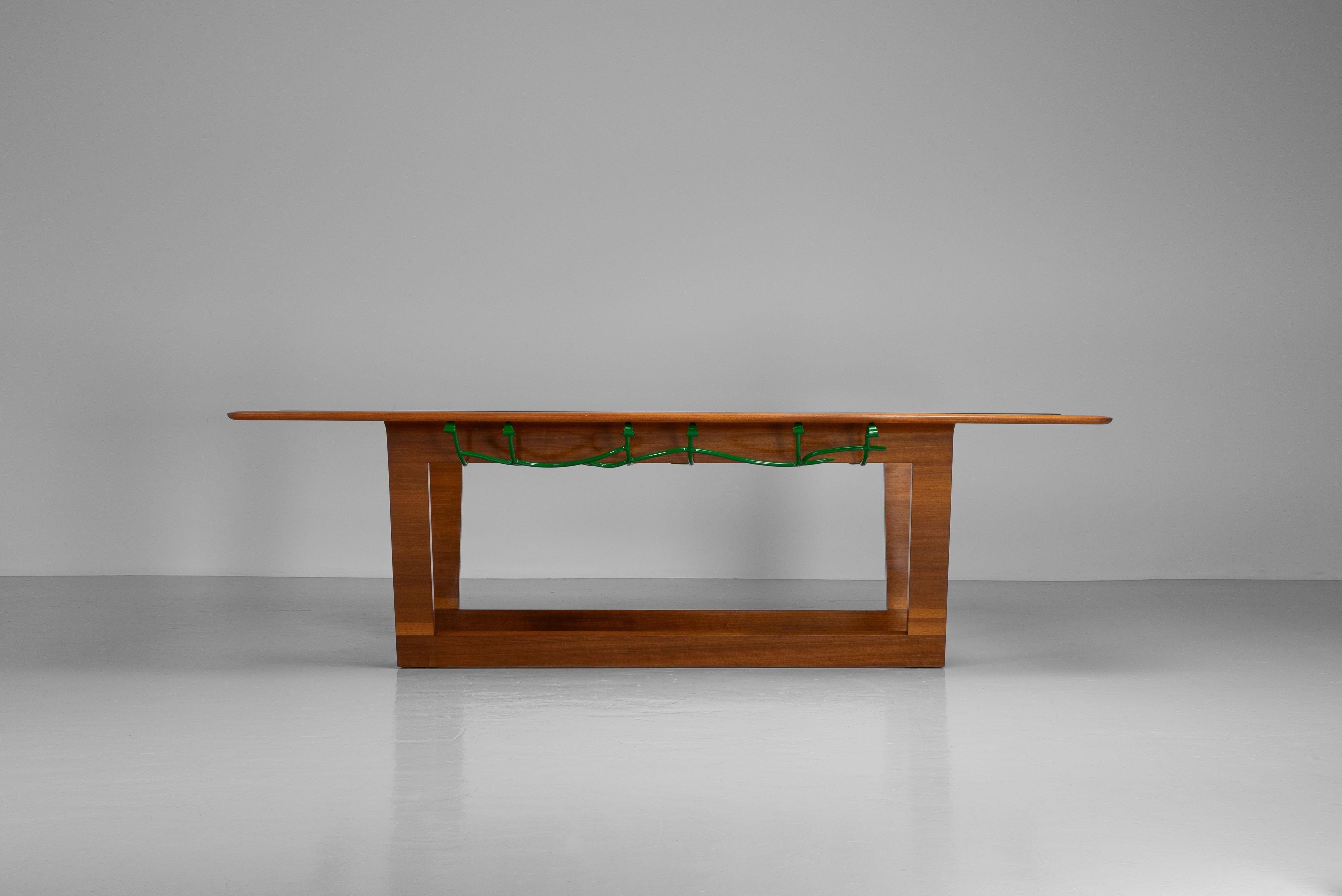 Métal Table de salle à manger de l'école Turin fabriquée en Italie 1940 en vente