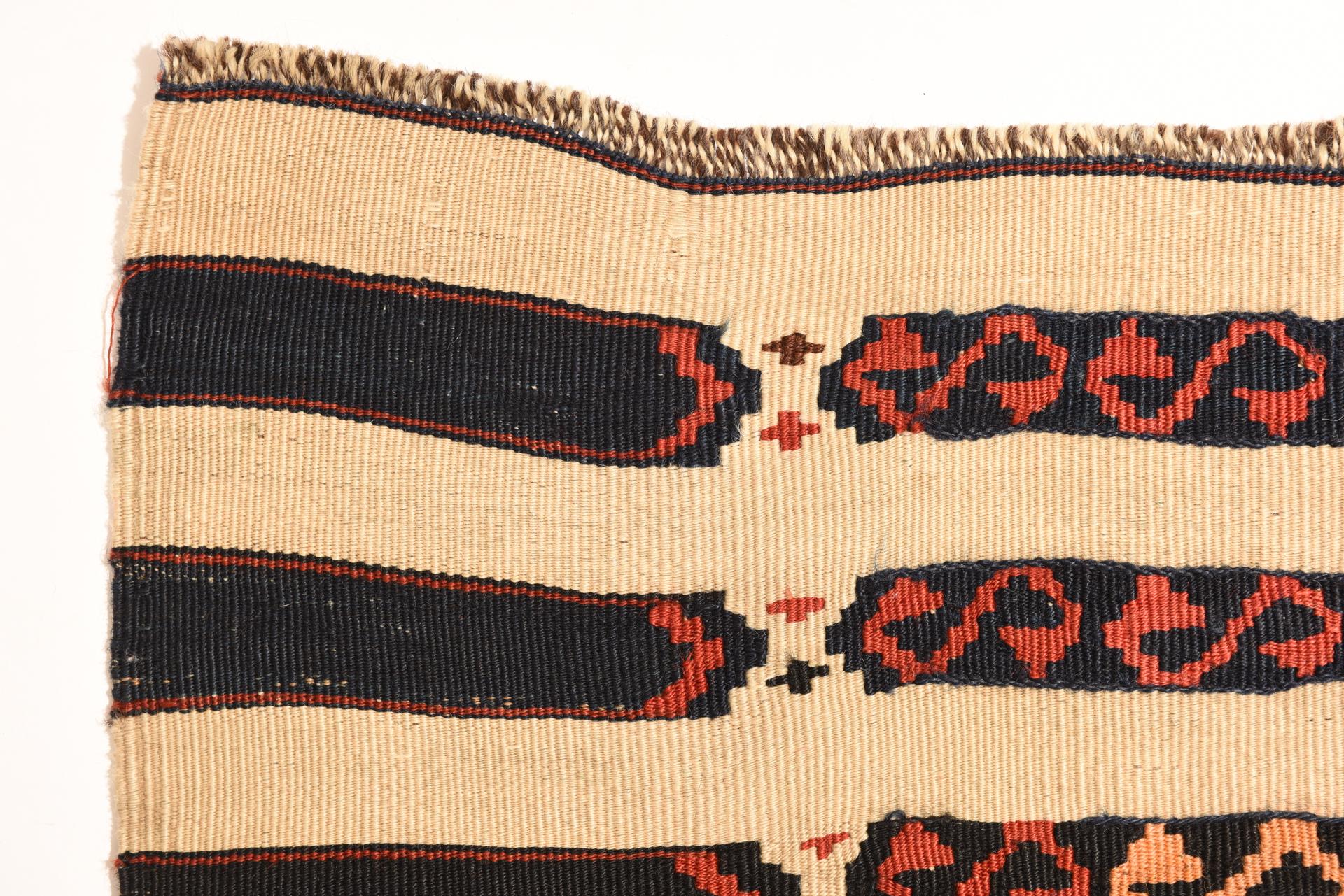 Turkestan Vintage „Cicim“ (20. Jahrhundert) im Angebot