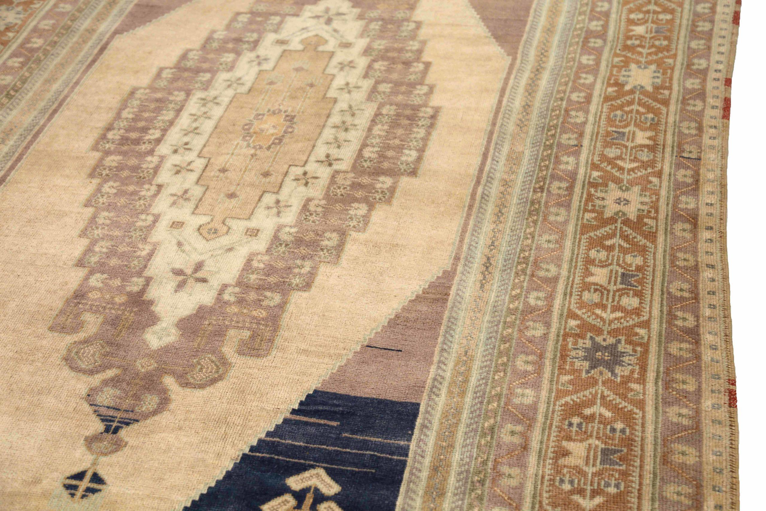 Türkei Anatoly Area Rugs - Wolle Schwarz Braun Elfenbein Terrakotta - 92908 (20. Jahrhundert) im Angebot