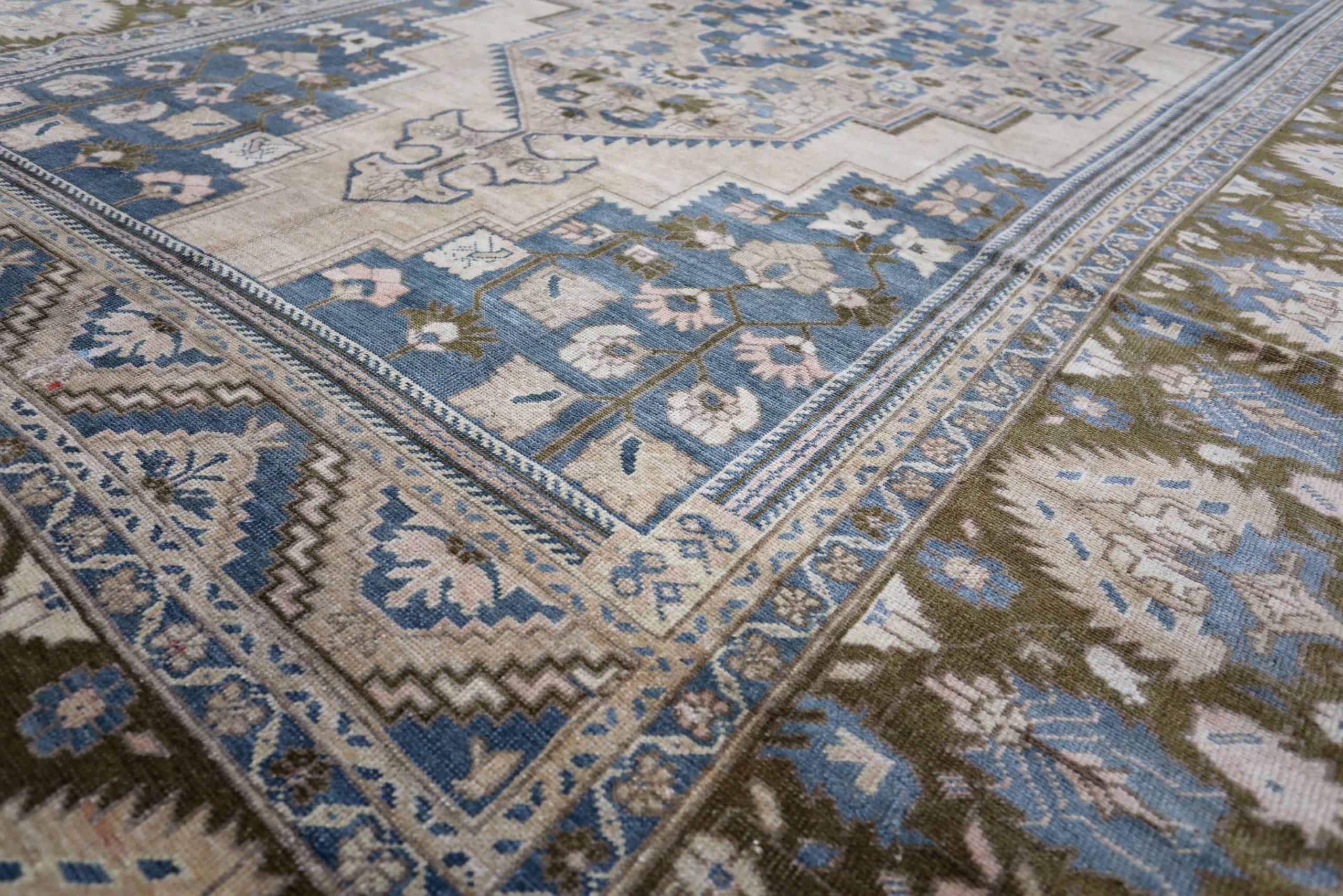 Türkische Anatoly-Teppiche - Wolle Blau Elfenbein Design - 93123 im Zustand „Hervorragend“ im Angebot in Dallas, TX