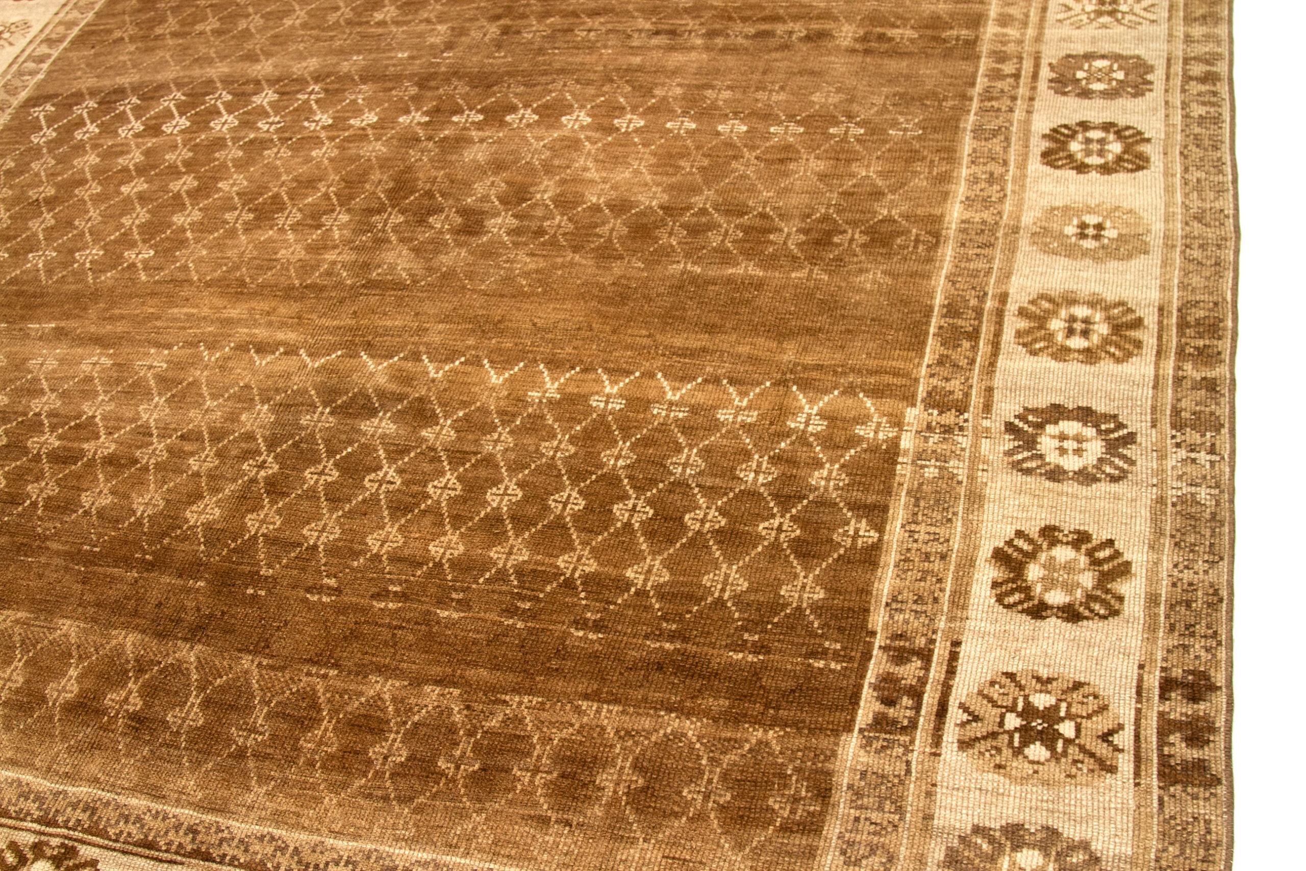 Türkei Anatoly Bereich Teppiche - Wolle Brown Elfenbein Design - 92683 im Zustand „Hervorragend“ im Angebot in Dallas, TX