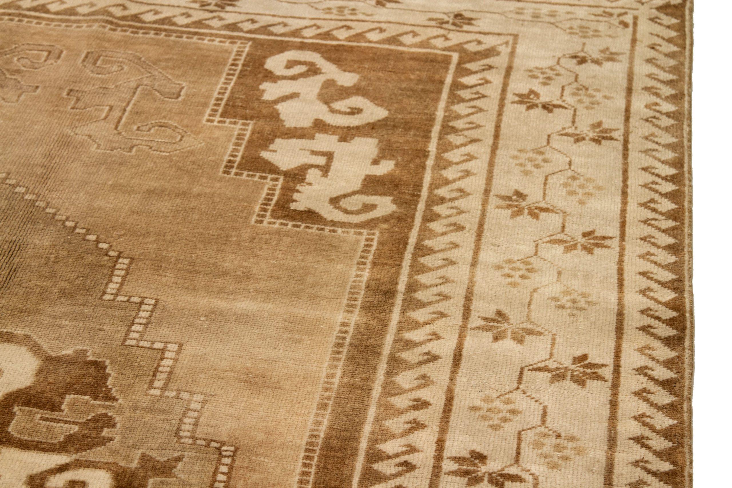 Türkei Anatoly Bereich Teppiche - Wolle Brown Elfenbein Design - 92782 (20. Jahrhundert) im Angebot