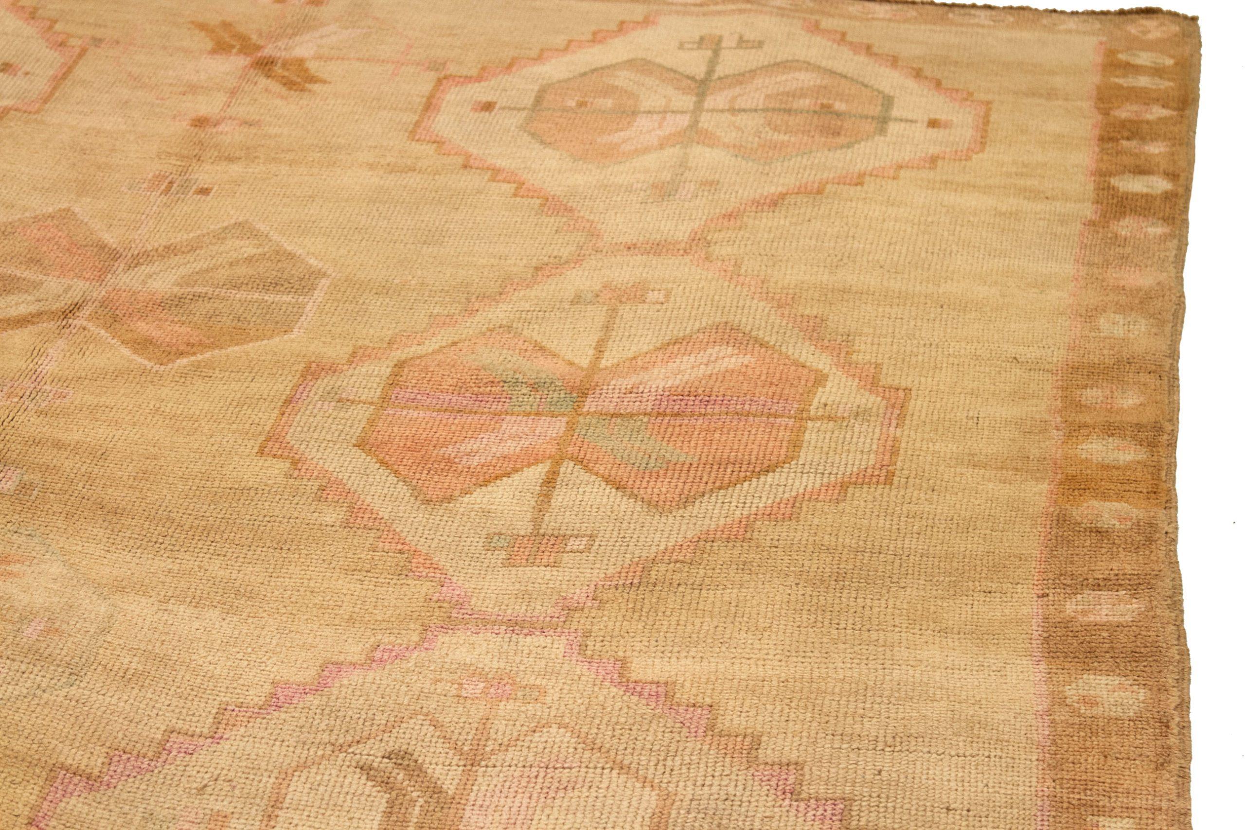 Türkei Anatoly Bereich Teppiche - Wolle Brown Elfenbein Rosa Design - 92785 (20. Jahrhundert) im Angebot