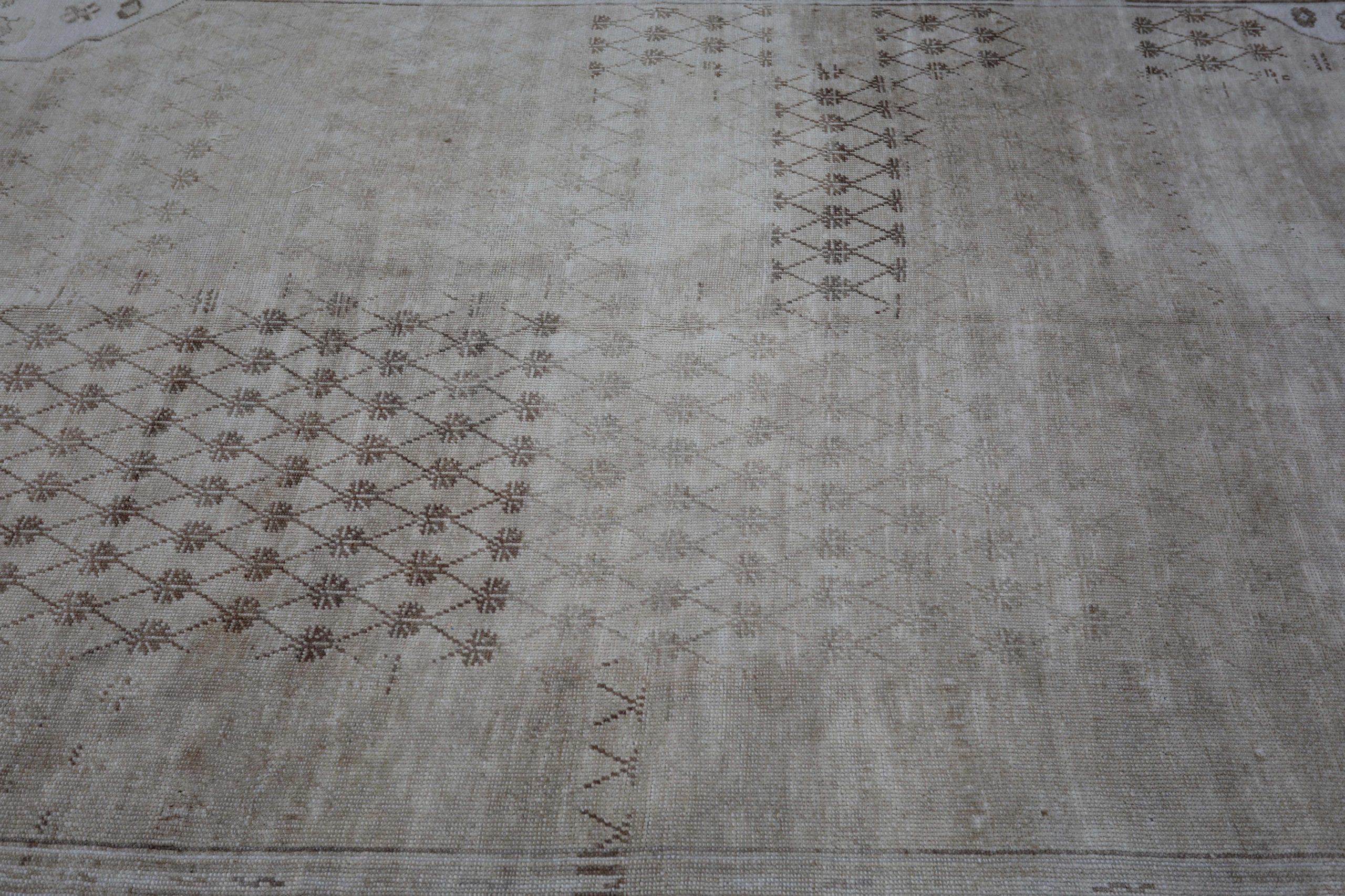 Türkei Anatoly Area Rugs - Wolle Braun Elfenbein Rosa Design - 93014 (20. Jahrhundert) im Angebot
