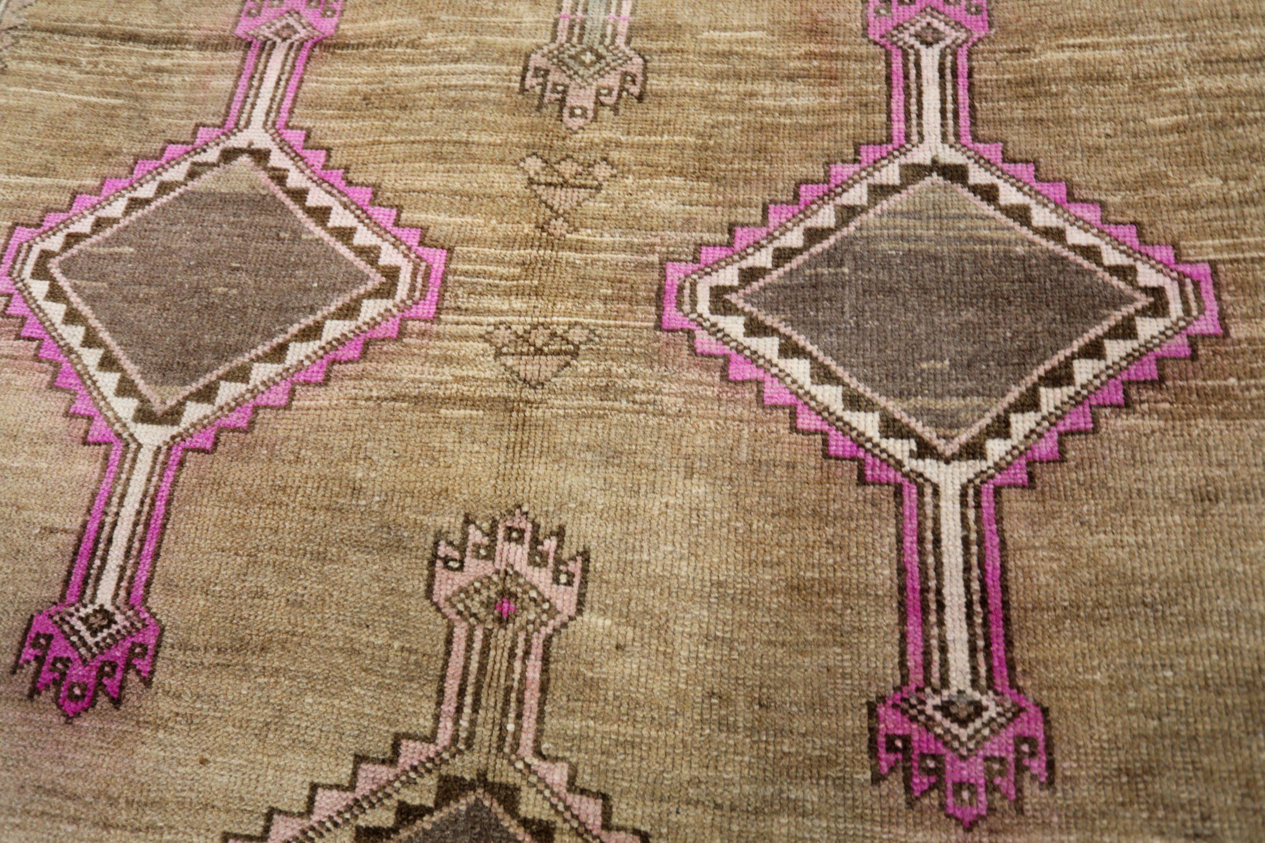 Türkei Anatoly Bereich Teppiche - Wolle Braun Elfenbein Rosa Design - 93133 im Zustand „Hervorragend“ im Angebot in Dallas, TX