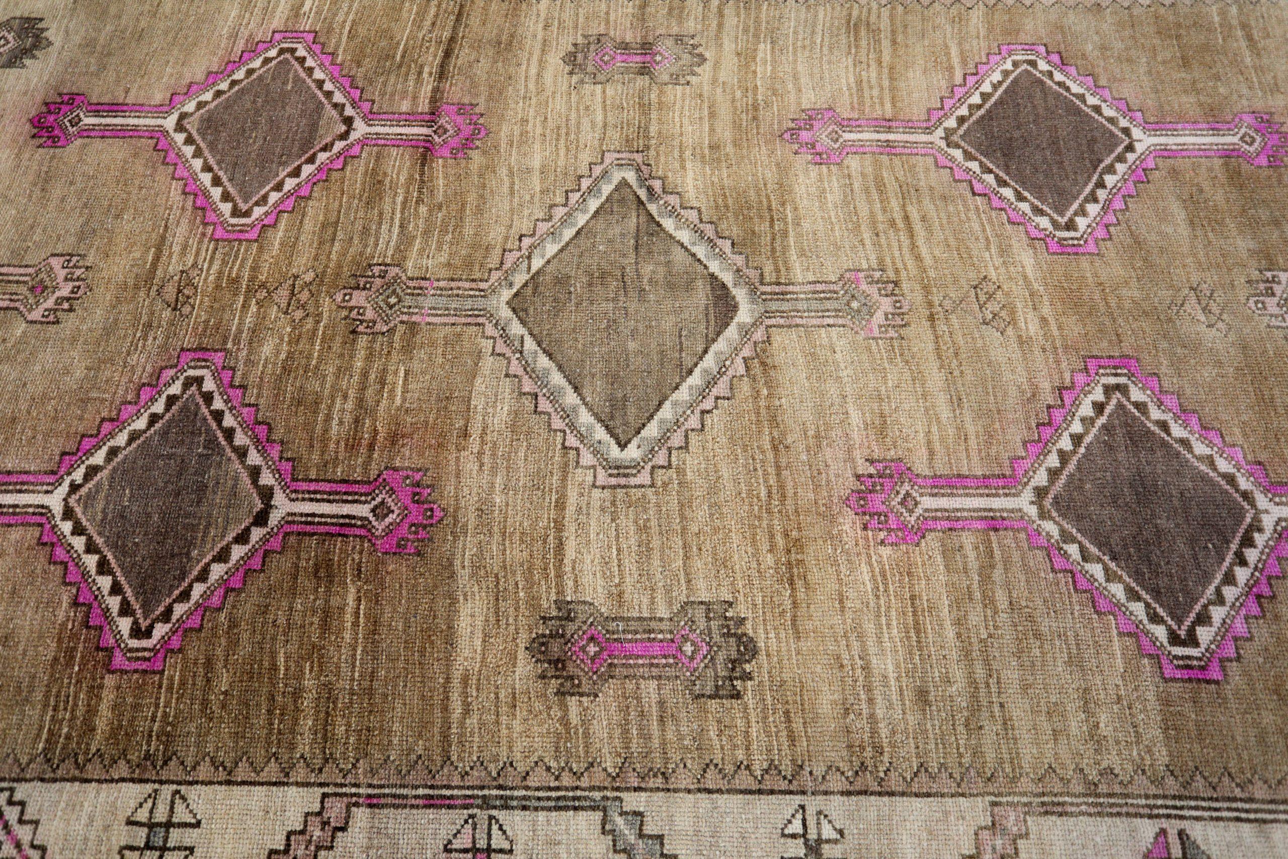 Türkei Anatoly Bereich Teppiche - Wolle Braun Elfenbein Rosa Design - 93133 (20. Jahrhundert) im Angebot