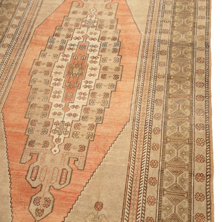 Türkei Anatoly Bereich Teppiche - Wolle Braun Elfenbein Rosa Taupe Design - 92959 im Zustand „Hervorragend“ im Angebot in Dallas, TX