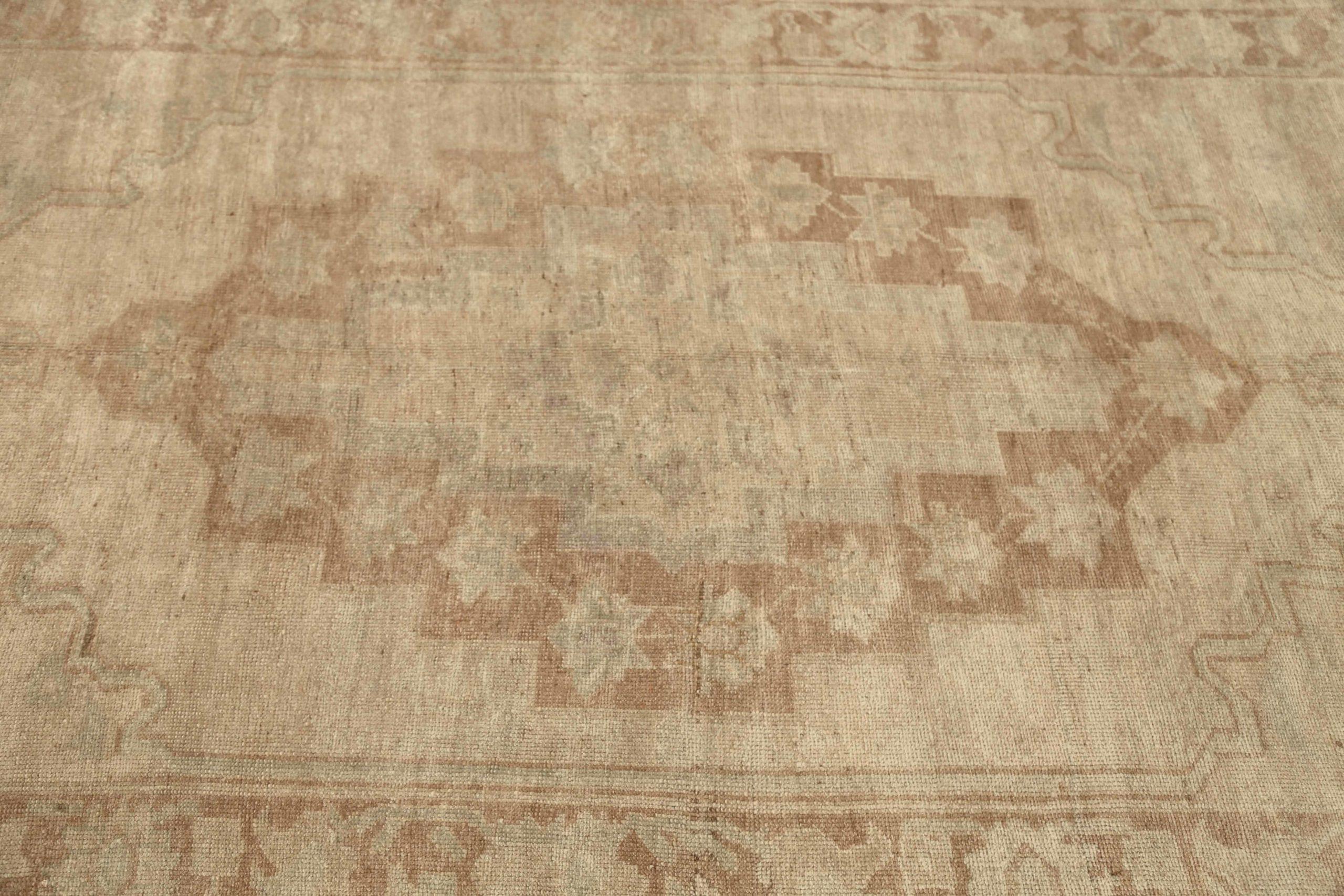 Türkei Anatoly Bereich Teppiche - Wolle Braun Elfenbein Taupe Design - 92894 (20. Jahrhundert) im Angebot