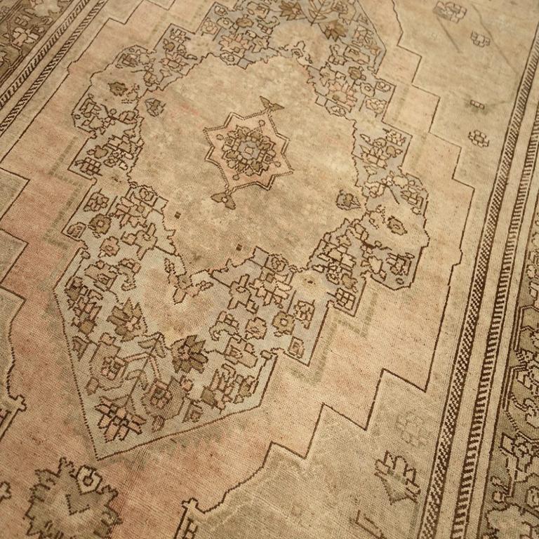 Türkei Anatoly Bereich Teppiche - Wolle Braun Elfenbein Taupe Design - 92969 (Türkisch) im Angebot