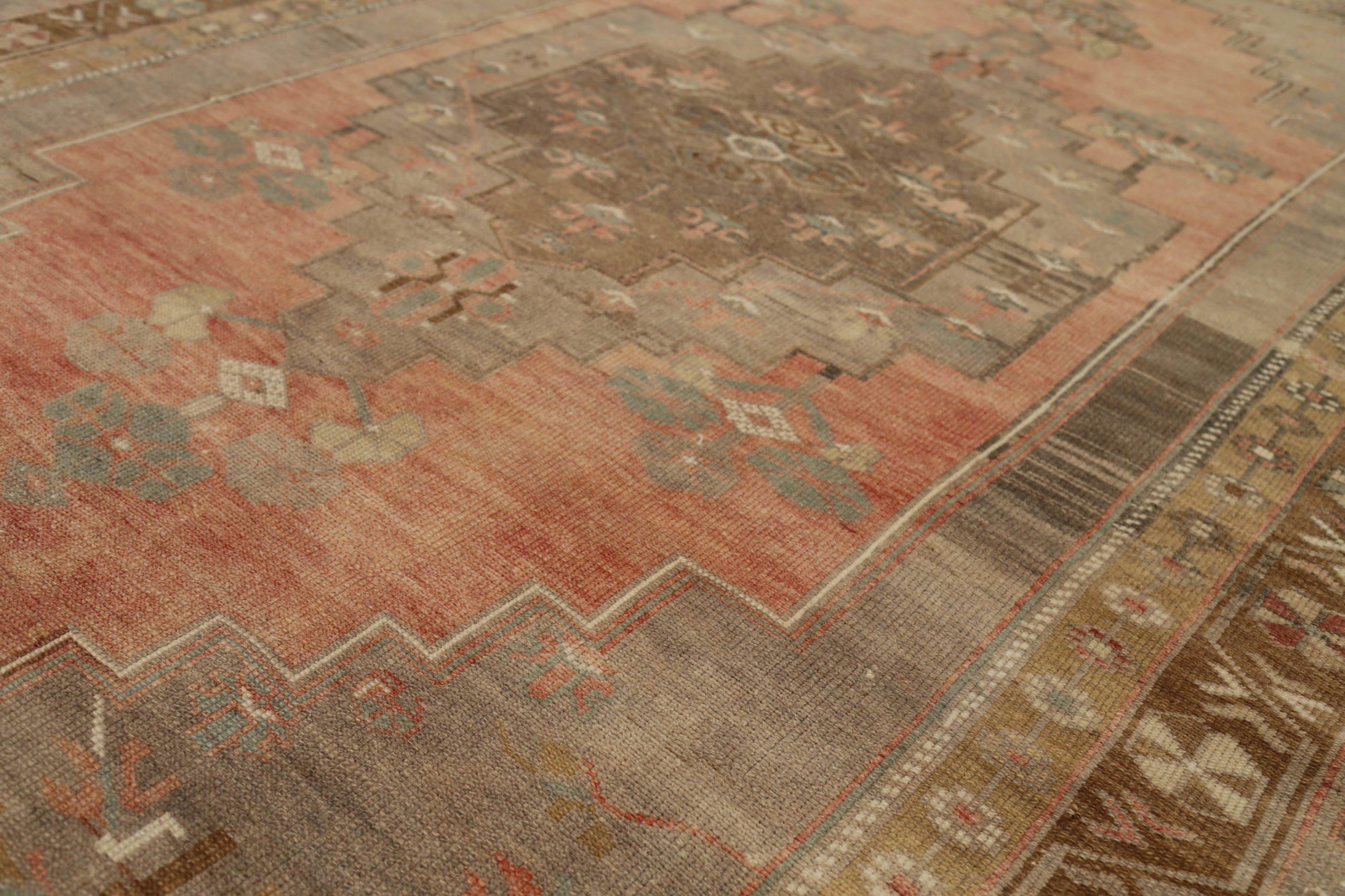 Türkei Anatoly Bereich Teppiche - Wolle Braun Rosa Taupe Design - 92882 (Türkisch) im Angebot