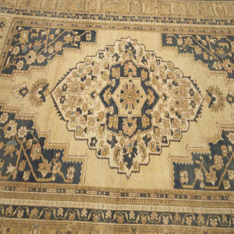 Türkei Anatoly Bereich Teppiche - Wolle Grau Elfenbein Gelb Design - 92951 (20. Jahrhundert) im Angebot