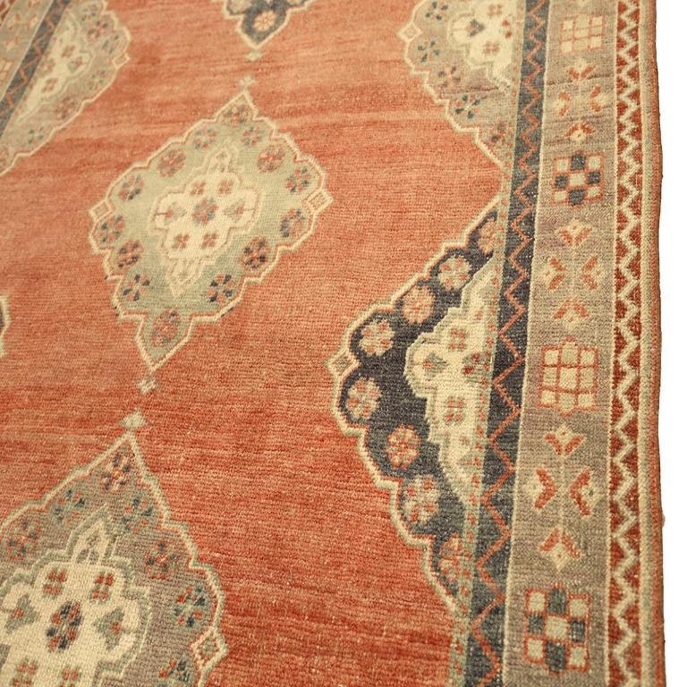 Türkische Anatoly-Teppiche - Wolle Grün Elfenbein Rot Design - 92963 (20. Jahrhundert) im Angebot