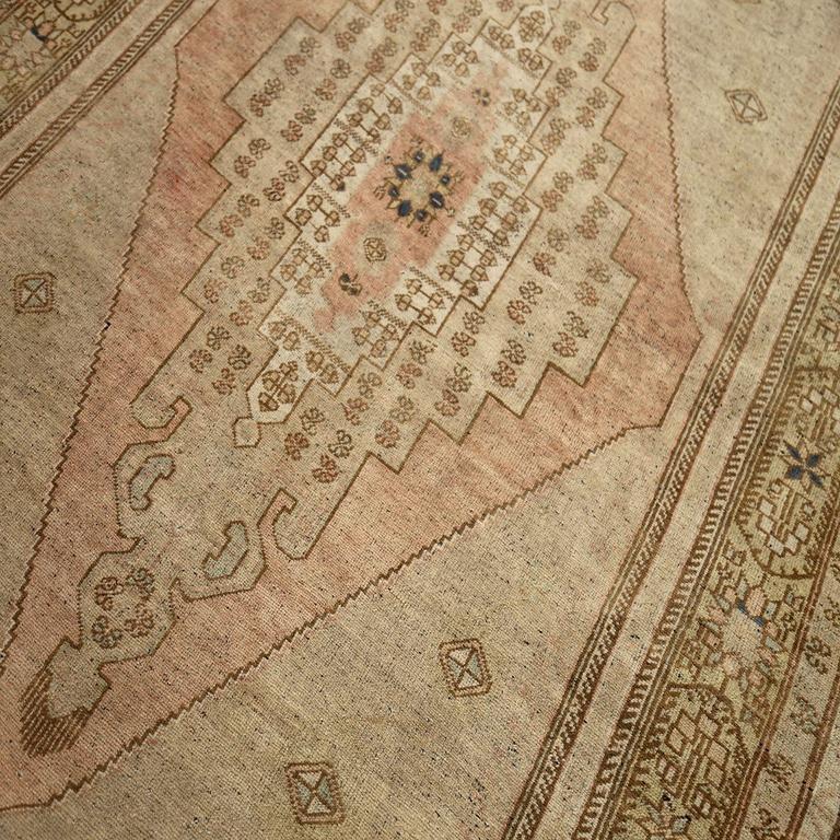 Türkische Anatoly-Teppiche - Wolle Elfenbein Rosa Design - 93005 im Zustand „Hervorragend“ im Angebot in Dallas, TX