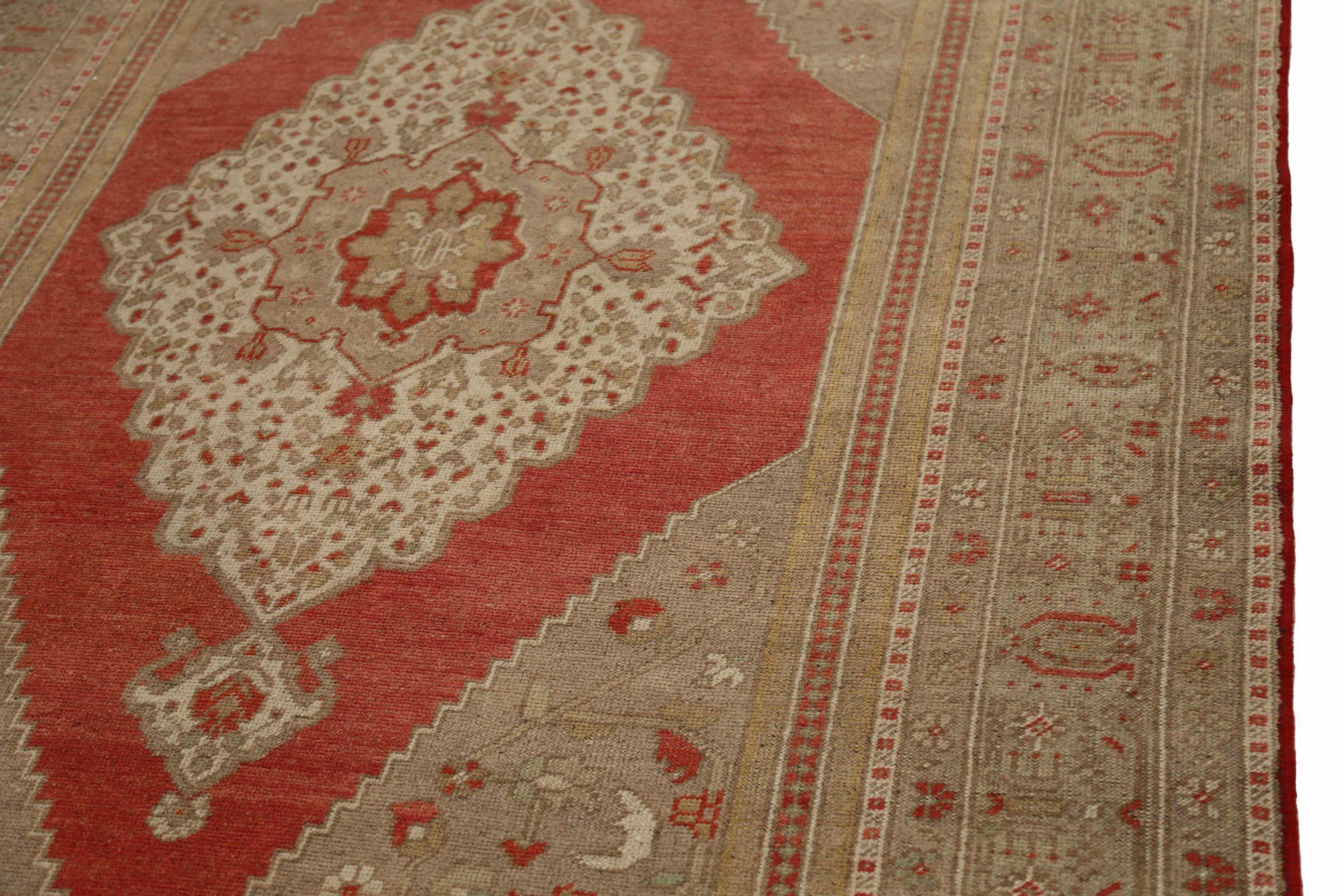 Türkische Anatoly-Teppiche - Wolle Elfenbeinrot Design - 92897 (20. Jahrhundert) im Angebot