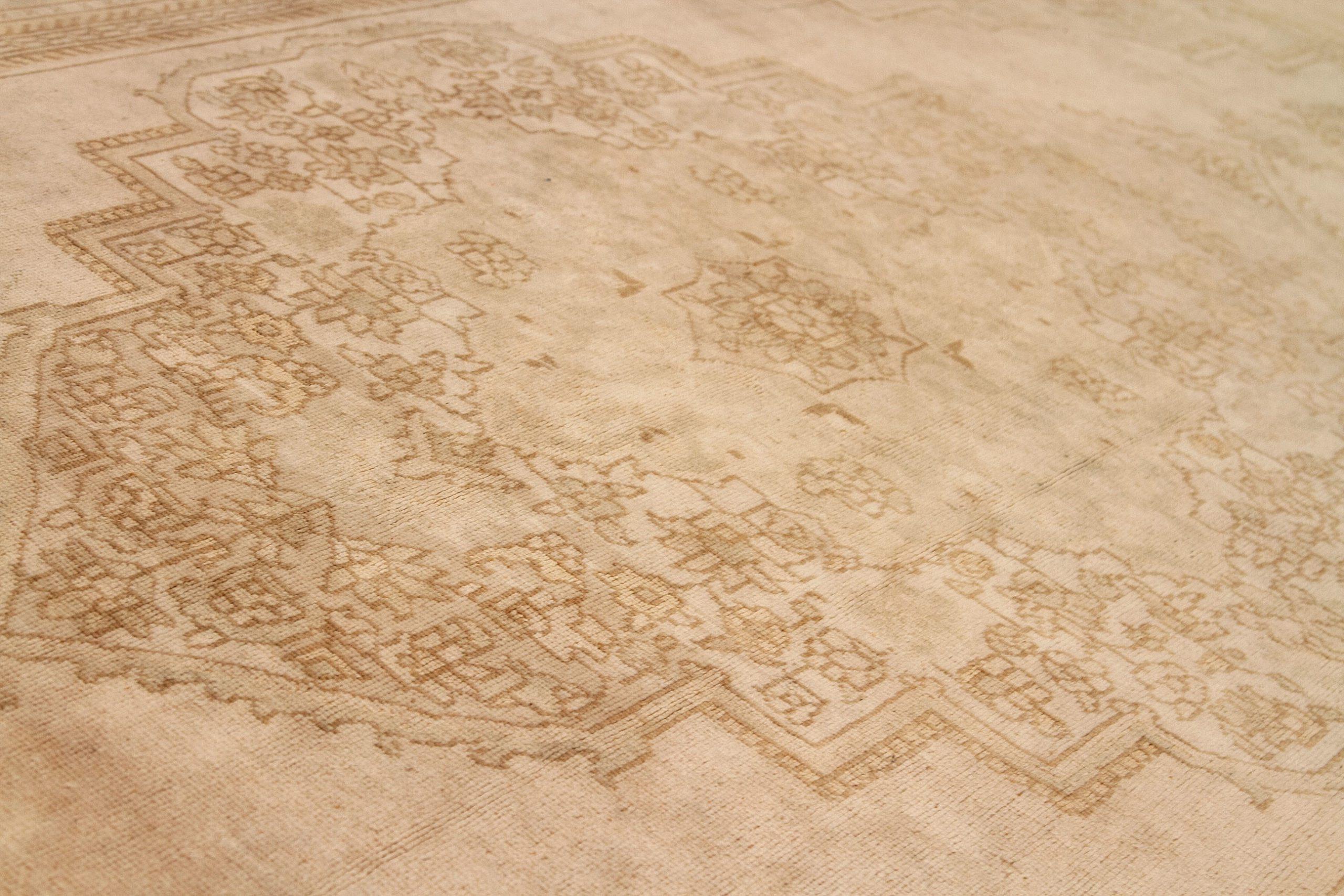 Türkische Anatoly-Teppiche - Wolle Elfenbein Taupe Design - 92721 im Zustand „Hervorragend“ im Angebot in Dallas, TX