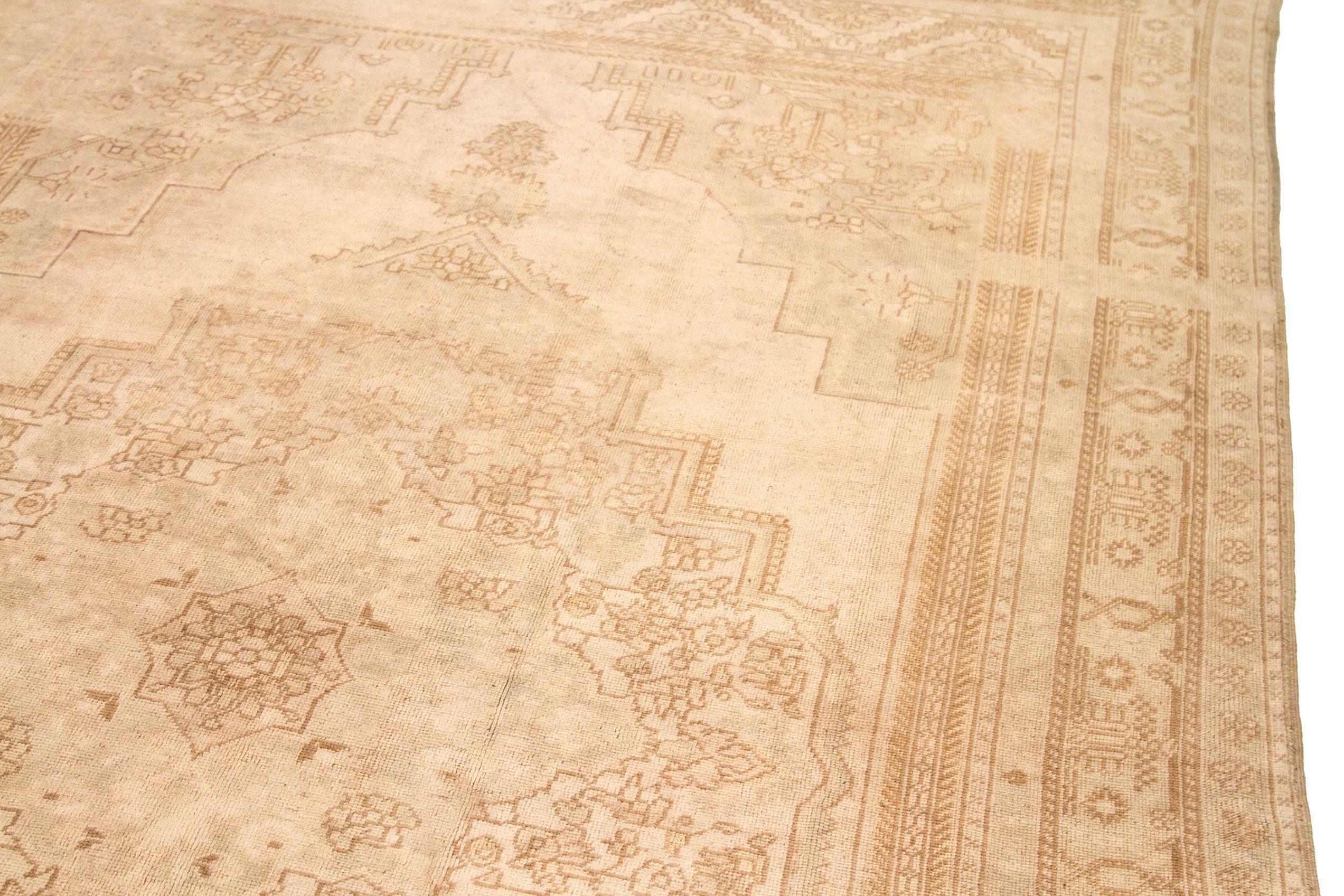 Türkische Anatoly-Teppiche - Wolle Elfenbein Taupe Design - 92721 im Angebot 1