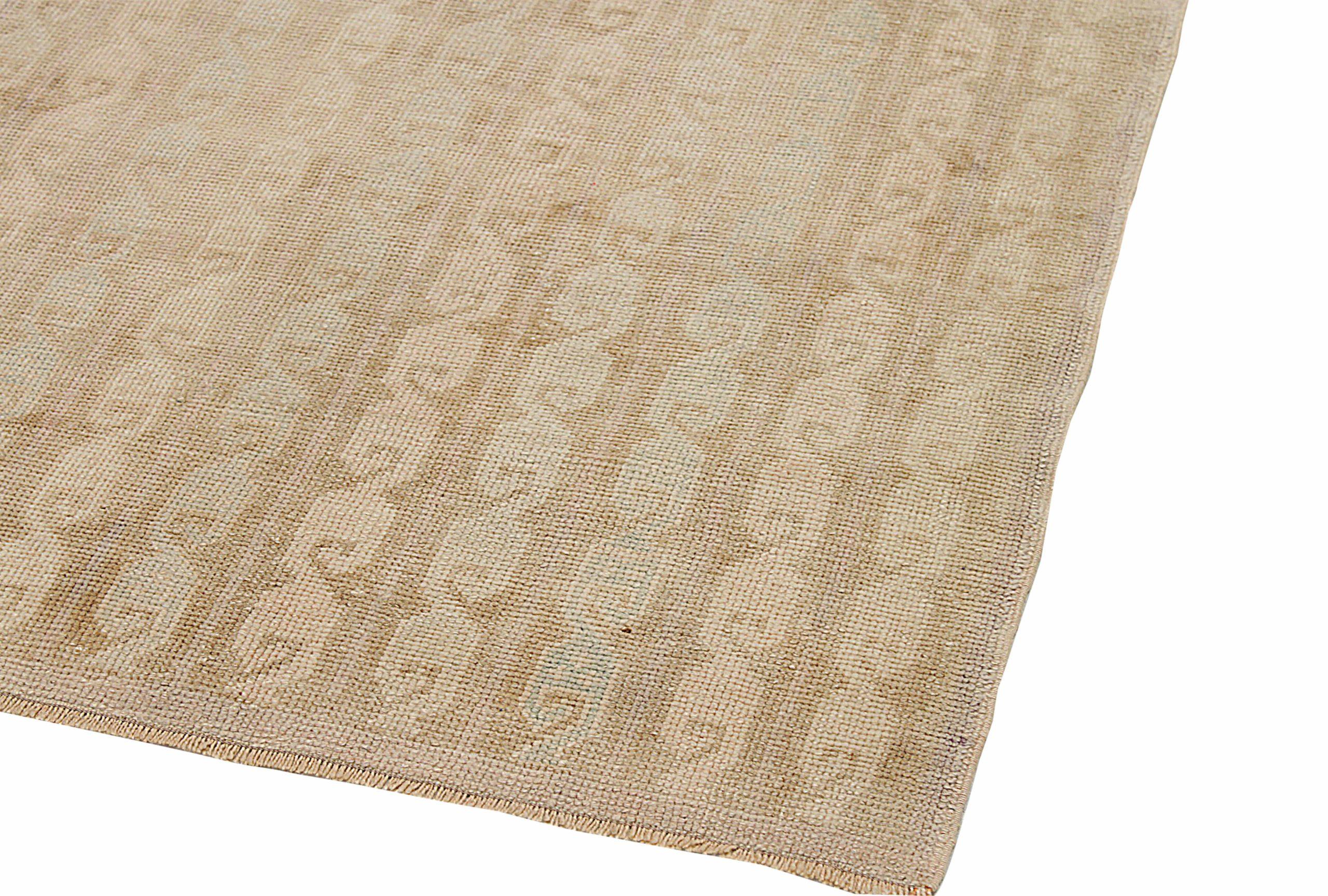 20ième siècle Tapis de couloir Anatoly Turquie vers 1940 - Design en laine ivoire - 92538 en vente