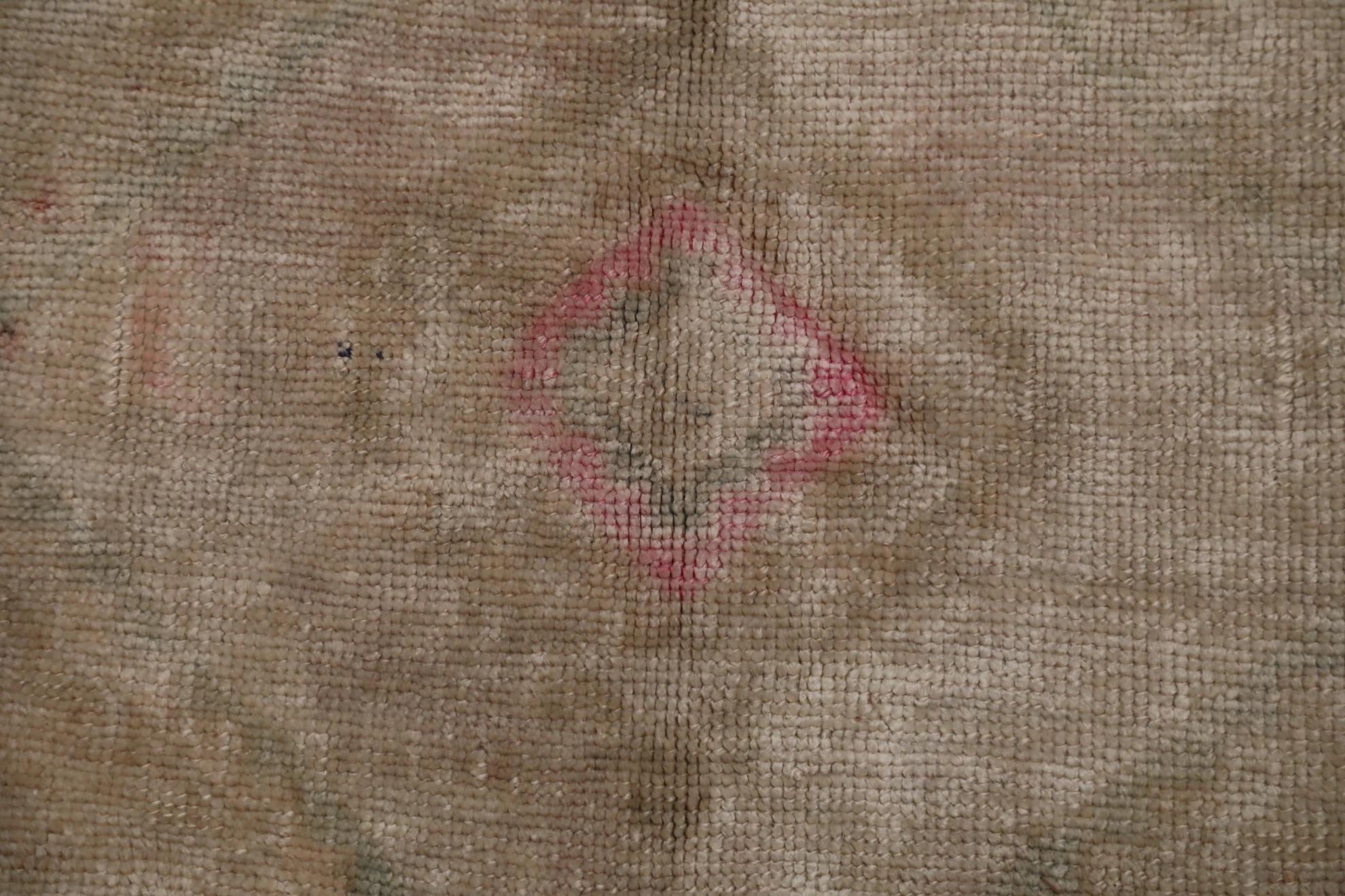 Annodato a mano Tappeto Anatoly Runner Turchia Circa 1940 - Lana Avorio Rosa Taupe Design - 92851 in vendita