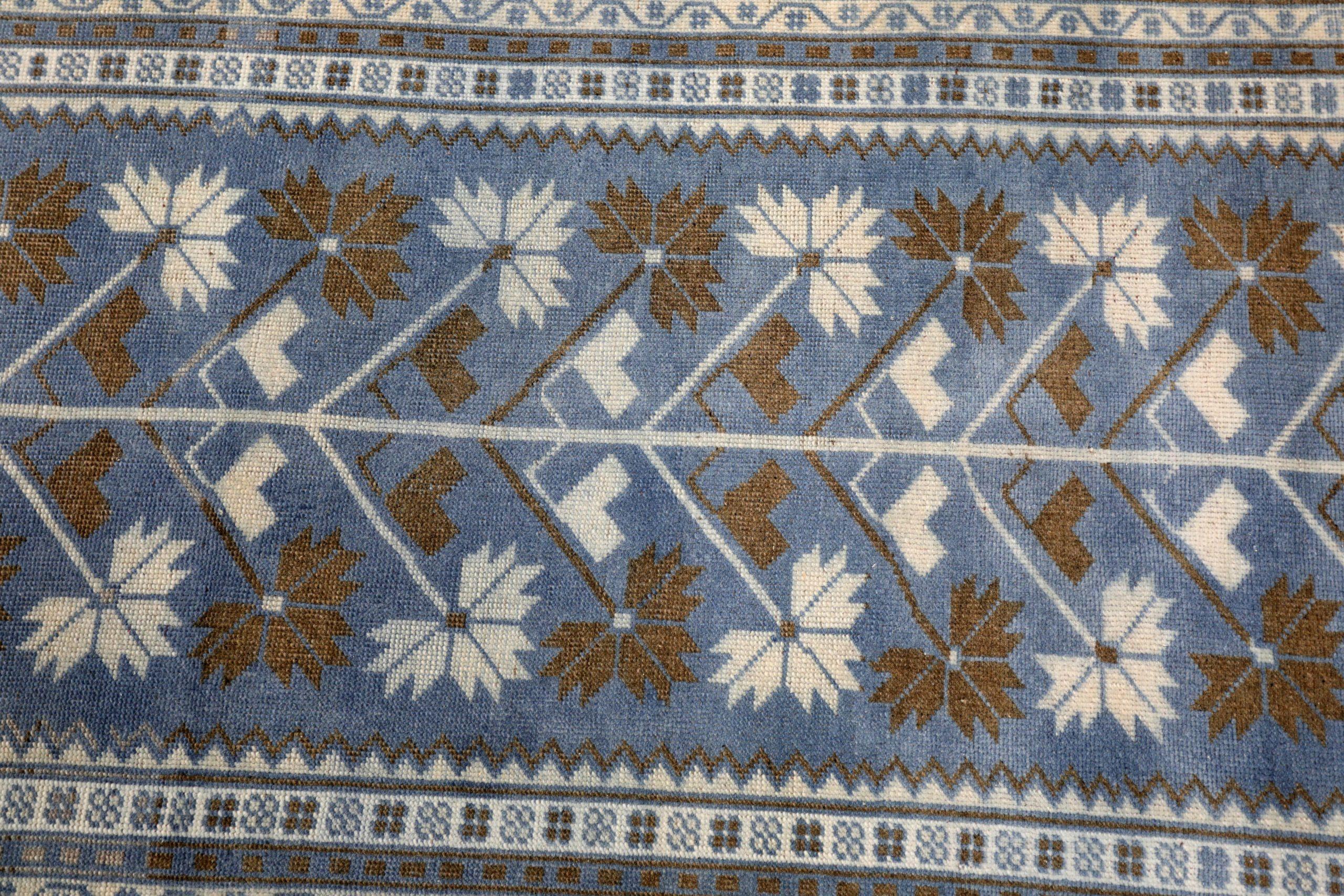 20ième siècle Tapis de course Turkey Anatoly - Laine Bleu Brown Ivory Design - 93254 en vente
