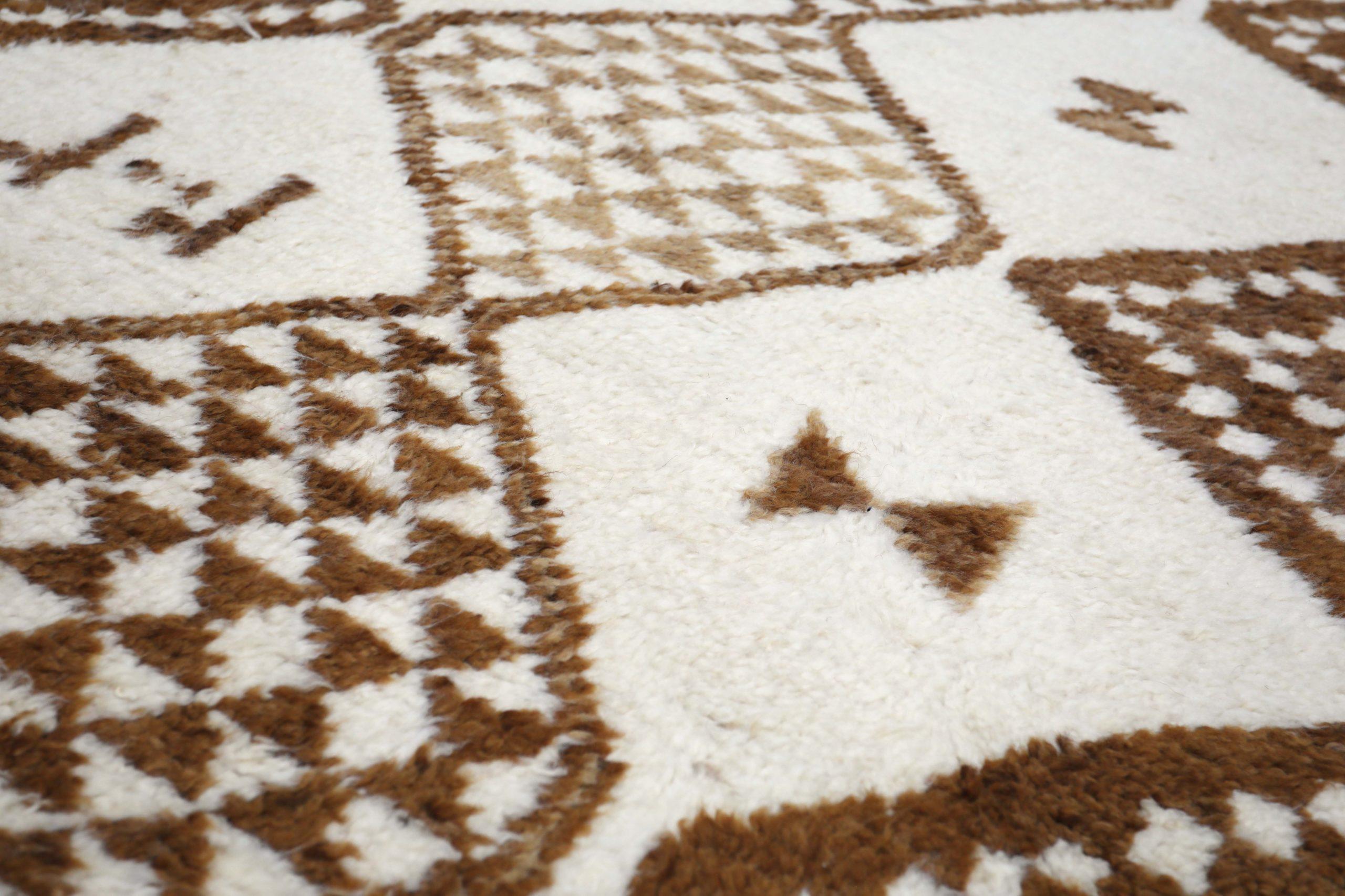 Turkish Turkey Anatoly Runner Rug - Wool Brown Ivory Design - 93205 For Sale