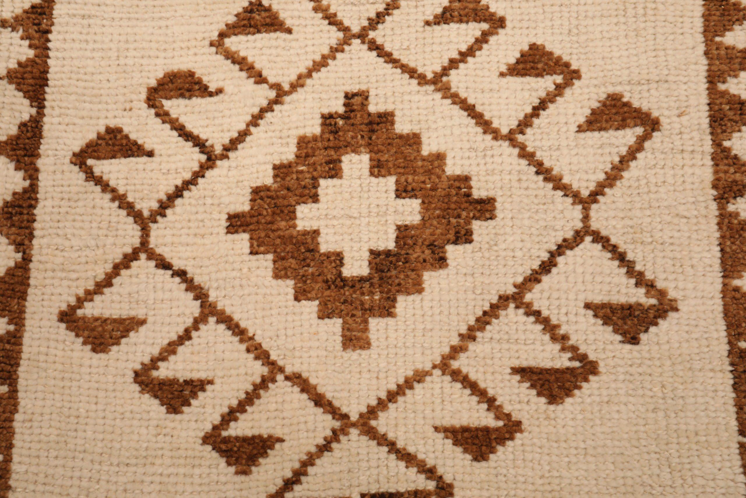 Turkey Anatoly Runner Rug - Wool Brown Ivory Design - 93309 In Excellent Condition For Sale In Dallas, TX