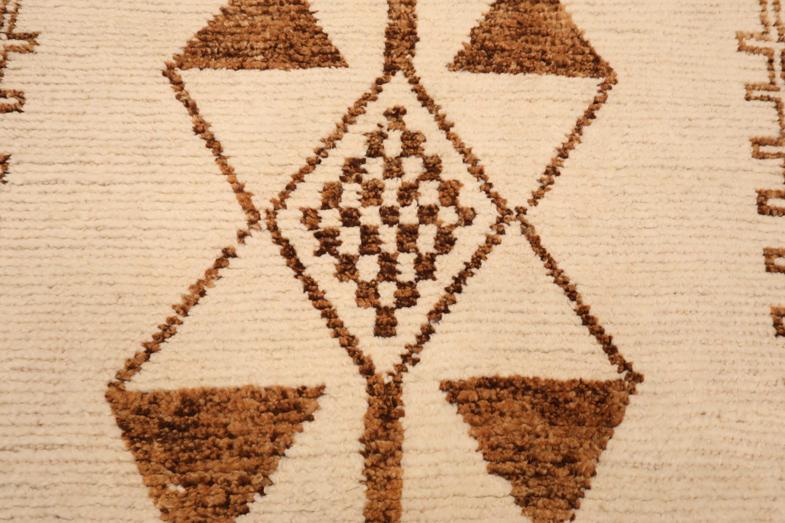 Turkey Anatoly Runner Rug - Wool Brown Ivory Design - 93337 In Excellent Condition For Sale In Dallas, TX