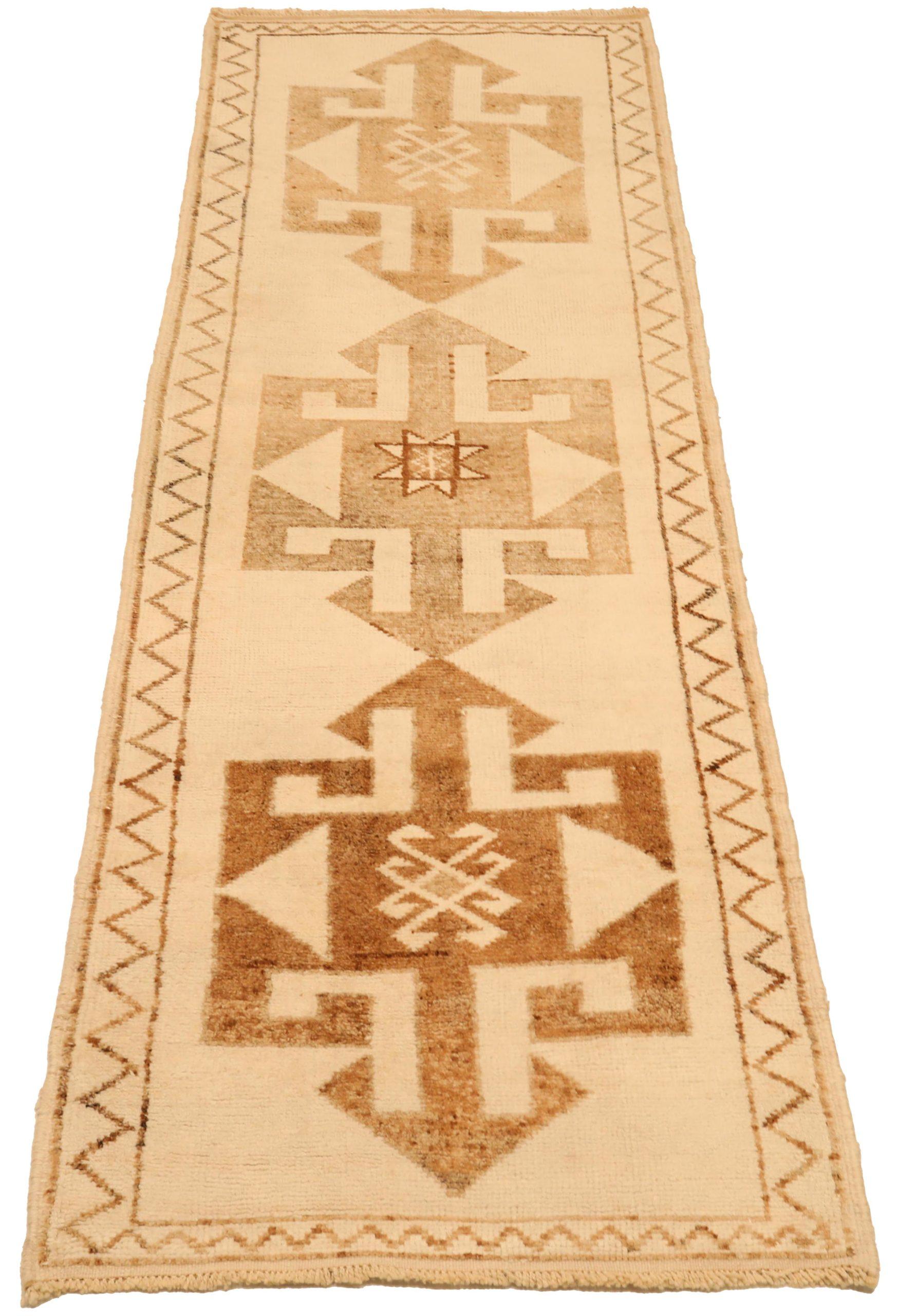 Entdecken Sie die Eleganz von Turkey Anatoly mit dem Läufer Circa 1940. Dieses exklusive Design aus Wolle und Braun-Elfenbein ist perfekt, um Ihren Raum zu verschönern.