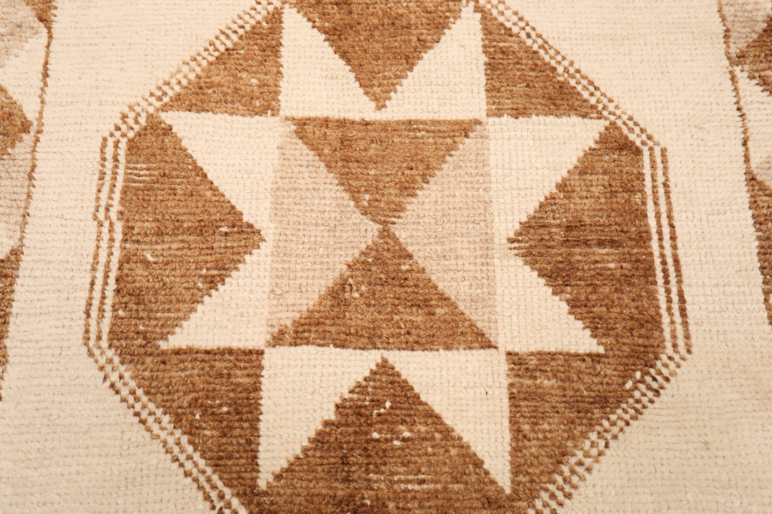Turkey Anatoly Runner Rug - Wool Brown Ivory Design - 93346 In Excellent Condition For Sale In Dallas, TX