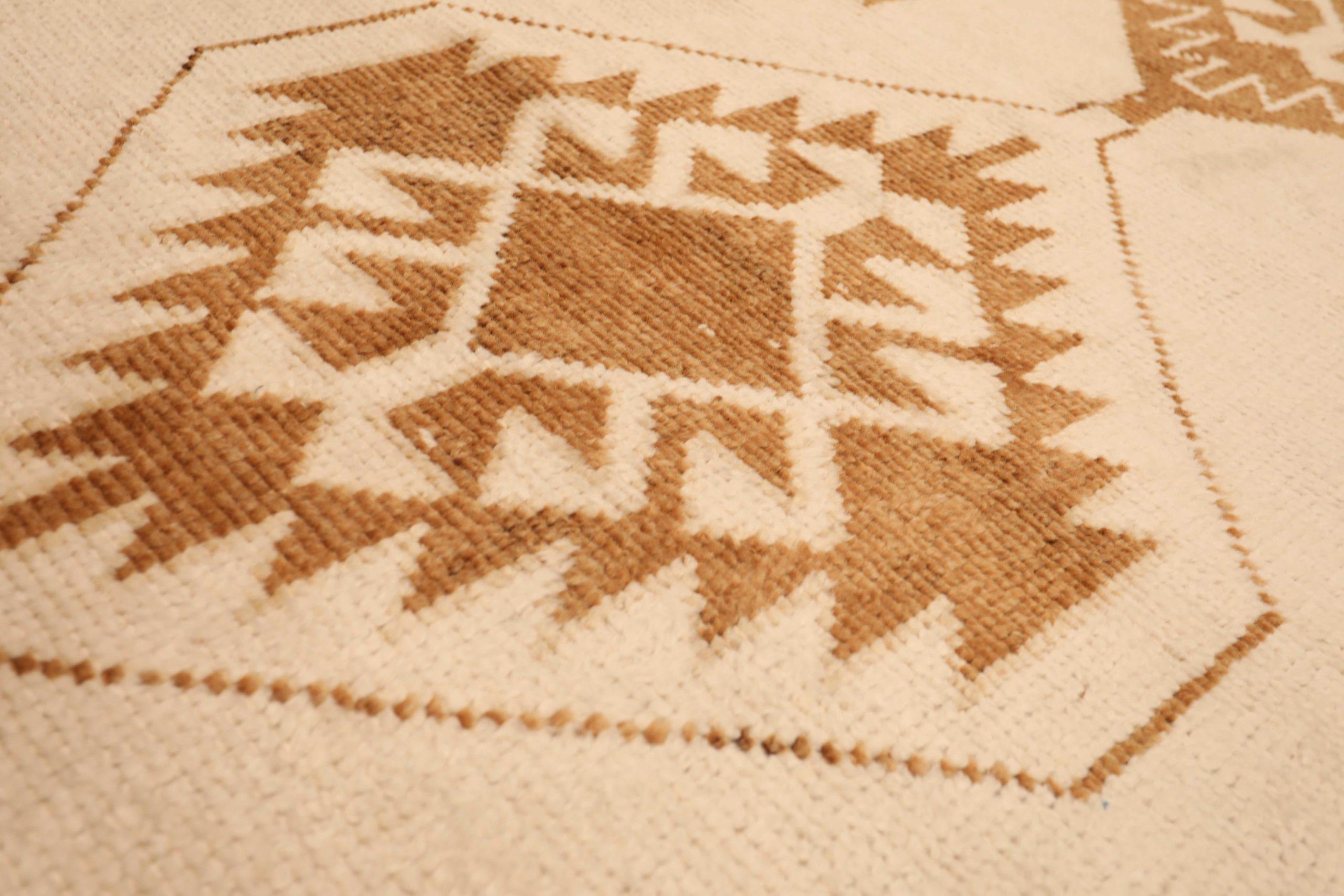Turkish Turkey Anatoly Runner Rug - Wool Brown Ivory Design - 93381 For Sale
