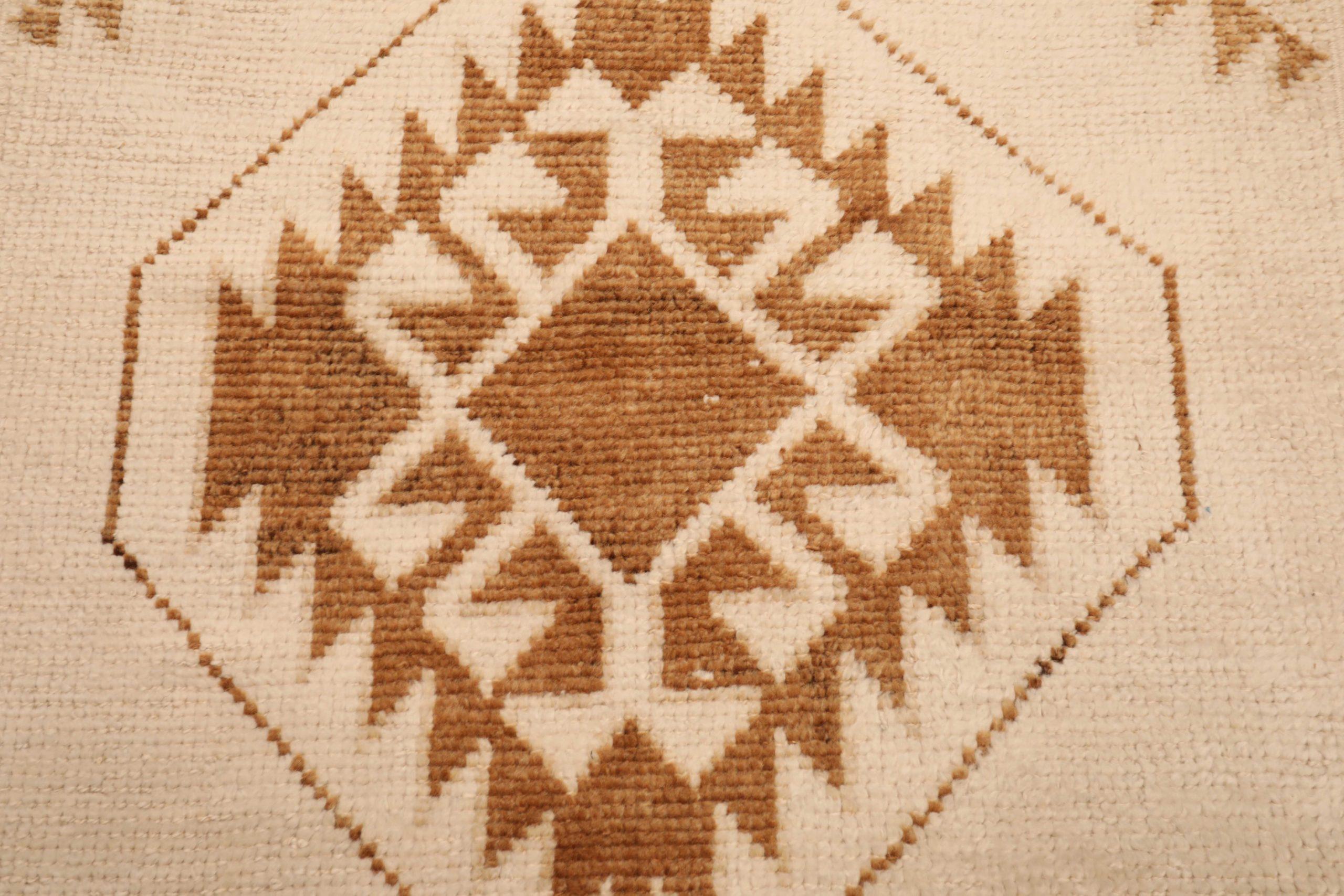 Turkey Anatoly Runner Rug - Wool Brown Ivory Design - 93381 In Excellent Condition For Sale In Dallas, TX