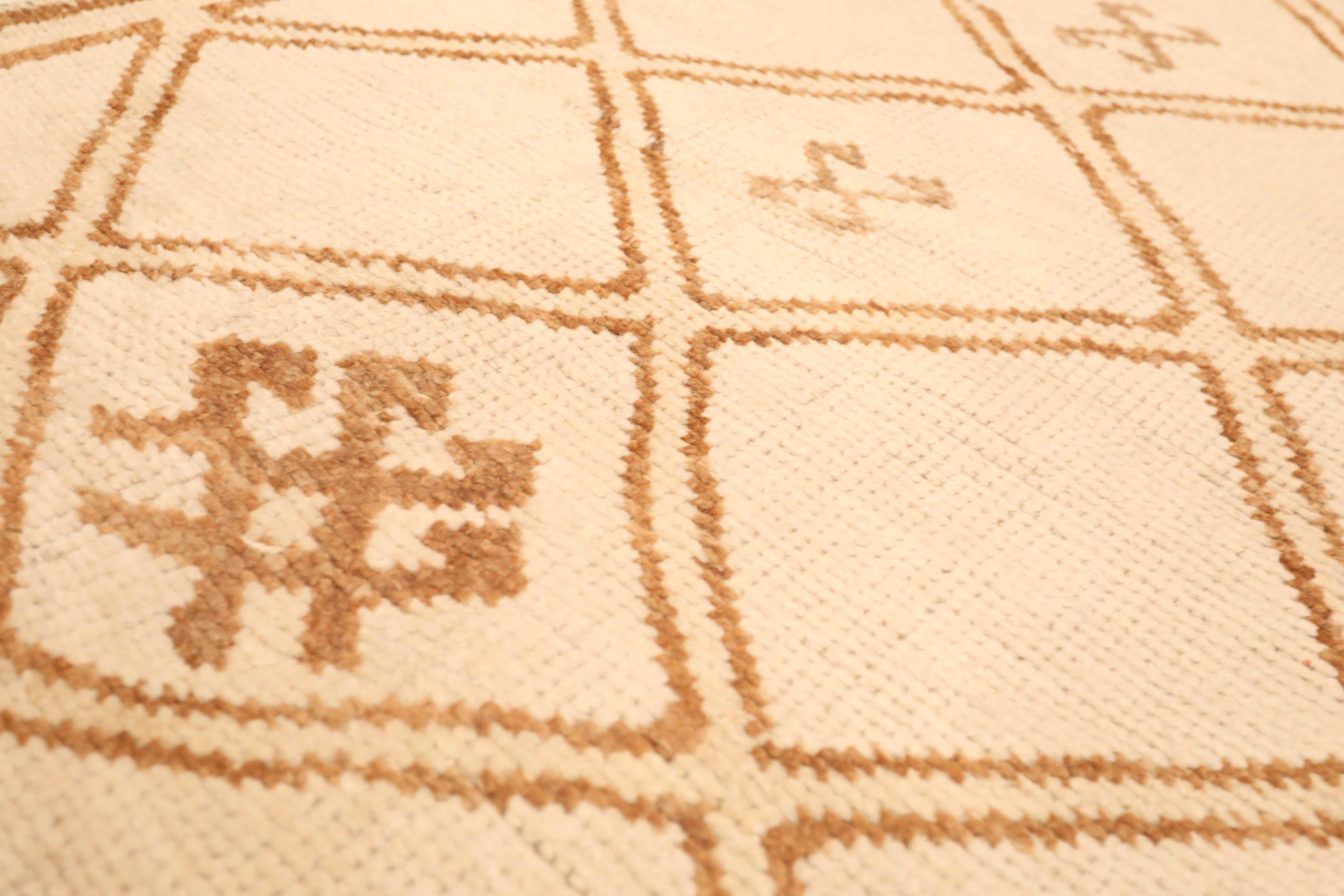 Turkish Turkey Anatoly Runner Rug - Wool Ivory Design - 93368 For Sale